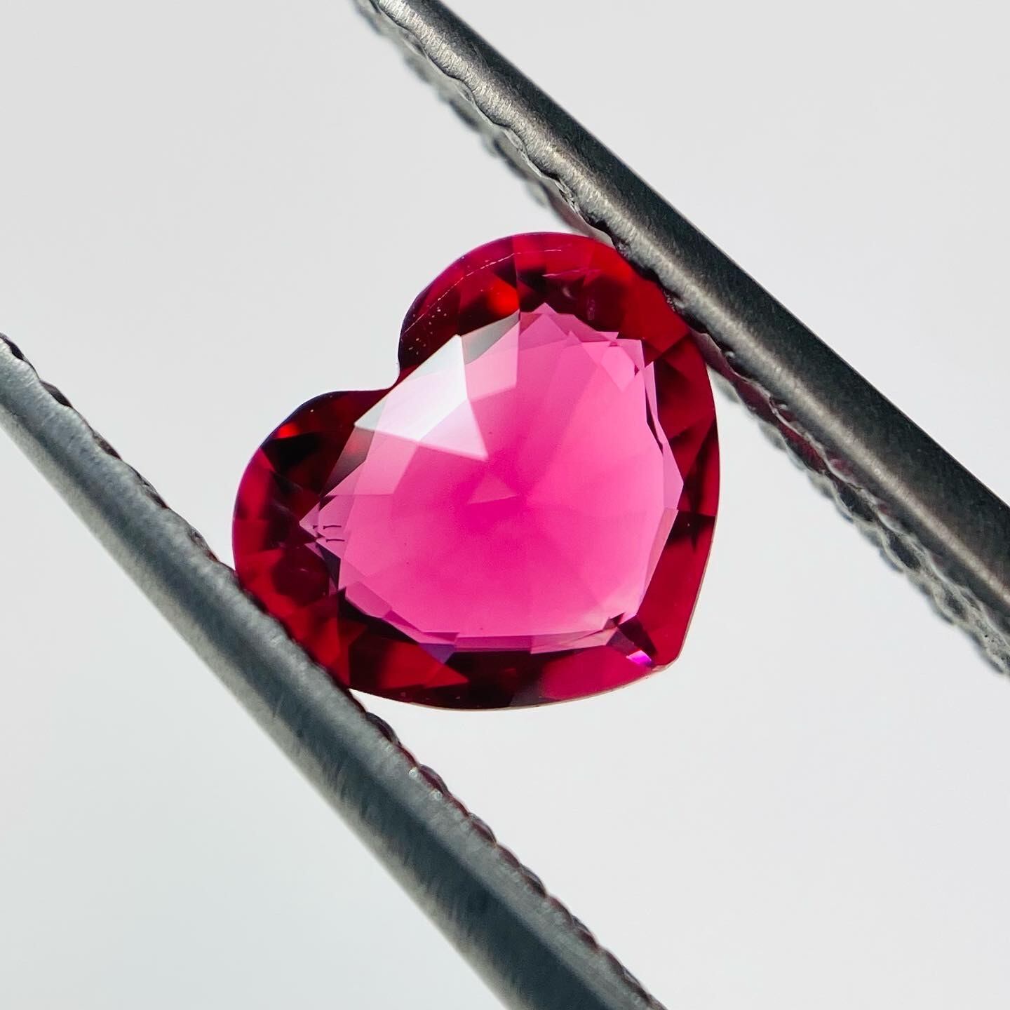 特別な♡ ミャンマーモゴック産レッドスピネル