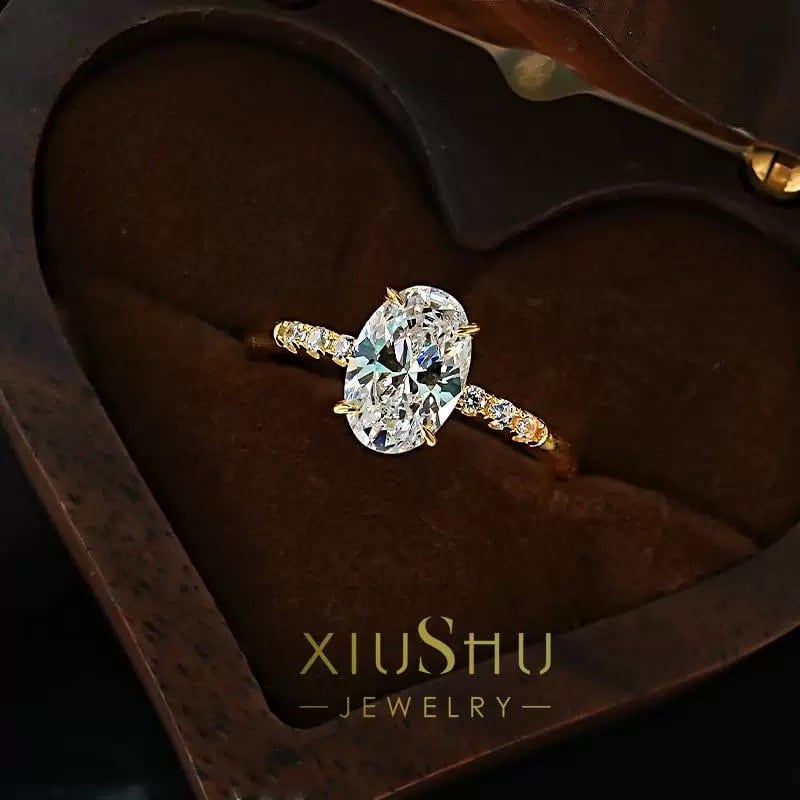 キラッキラ 高炭素 ダイヤモンド 大粒 オーバル 一粒 ネックレス ゴールド キラッキラ 高炭素 ダイヤモンド 大粒 オーバル 一粒 ネックレス ゴールド