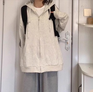 トップス スウェット 上着 長袖 かわいい 大人可愛い きれいめ シンプル カジュアル おしゃれ かっこいい レトロ こなれ感 ラフ メンズライク マニッシュ ボーイッシュ スポーティー ルーズ 個性的 主役級 存在感 抜け感 都会的 ベーシック ナチュラル リーフ 春 秋 OL 学生 デート お出かけ イベント 旅行 女子会 休日 ショッピング コンサート ライブ カフェ オルチャン コーデ 楽ちん 普段使い 着回し モテ 清楚 インスタ映え S M L XL 2XL ゆったり ゆる グレー