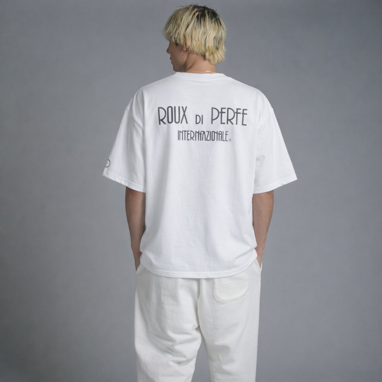 日本製バックロゴプリントTシャツ