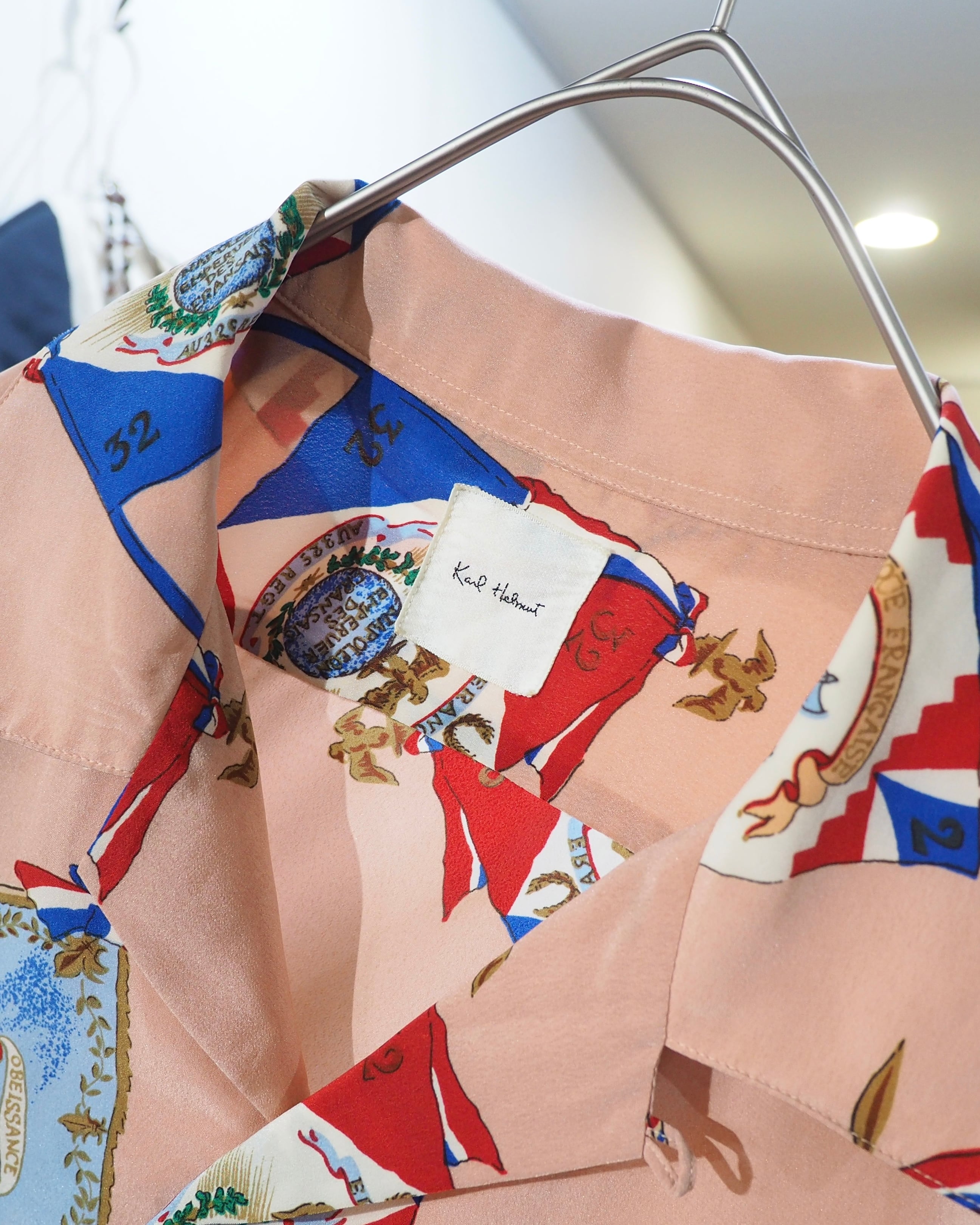 1990s " Karl Helmut " Flag pattern Design vintage SS open Collar shirt
