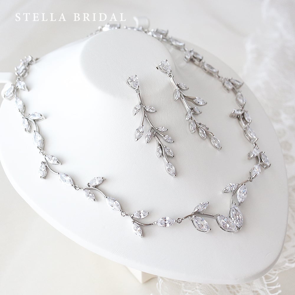 STELLA BRIDAL ネックレスとイヤリングのセット kut.jpg