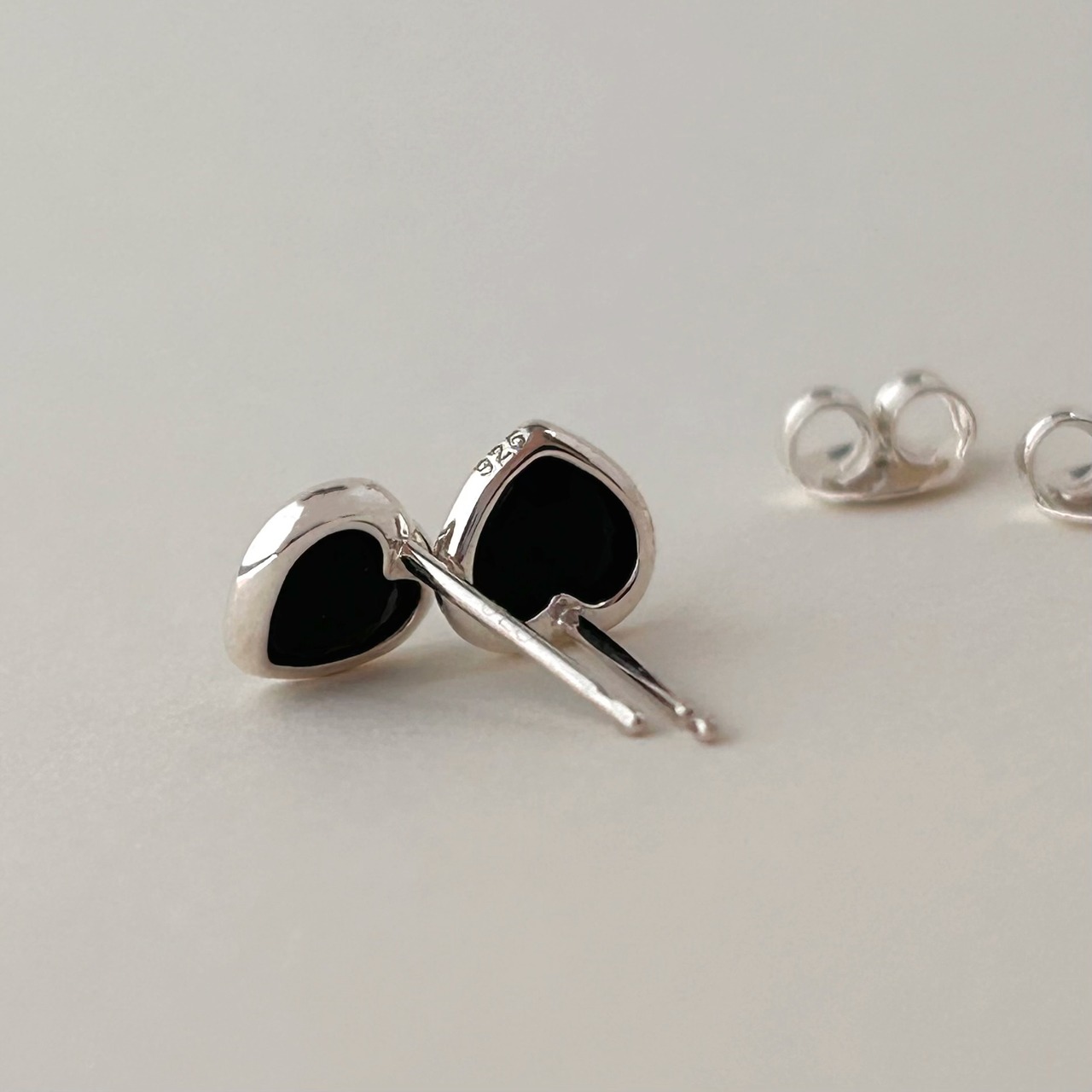p015 nacoのクールにきめたい夜 | silver925 ピアス
