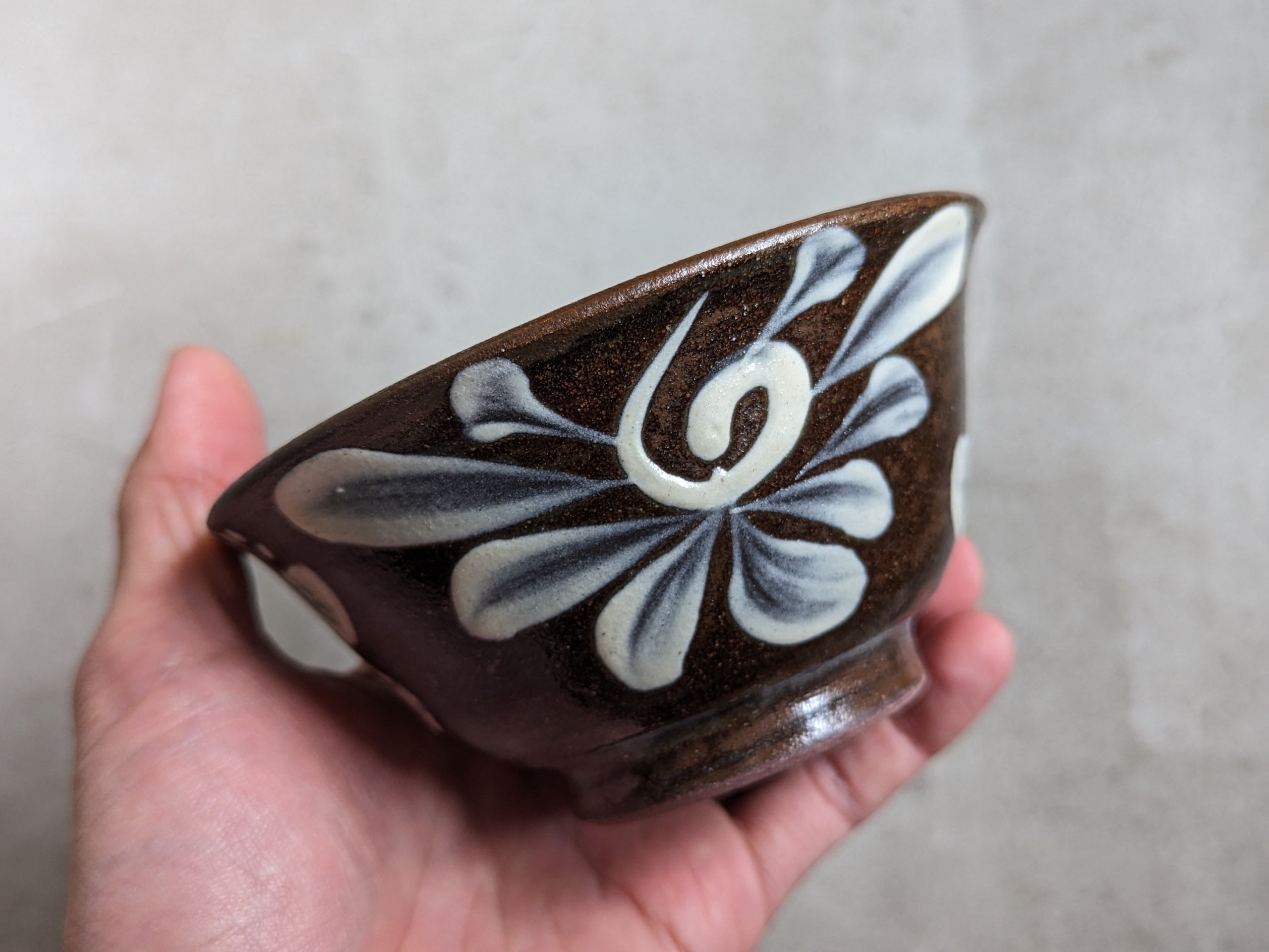 やちむん マカイ4寸（イッチン白） | 陶眞窯 | inoya | Basic Life