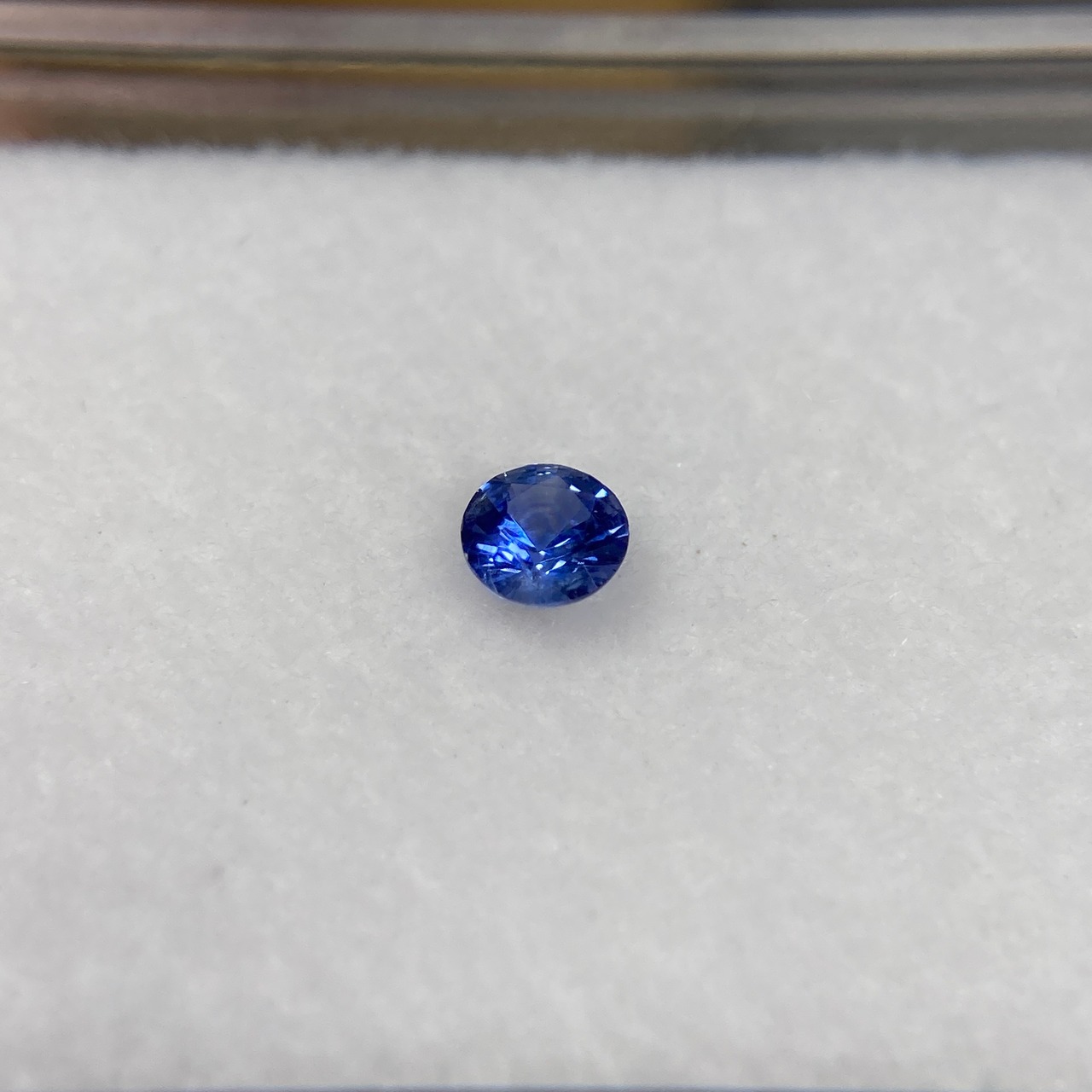 丸いサファイア 青系 約3.0mm r-0105