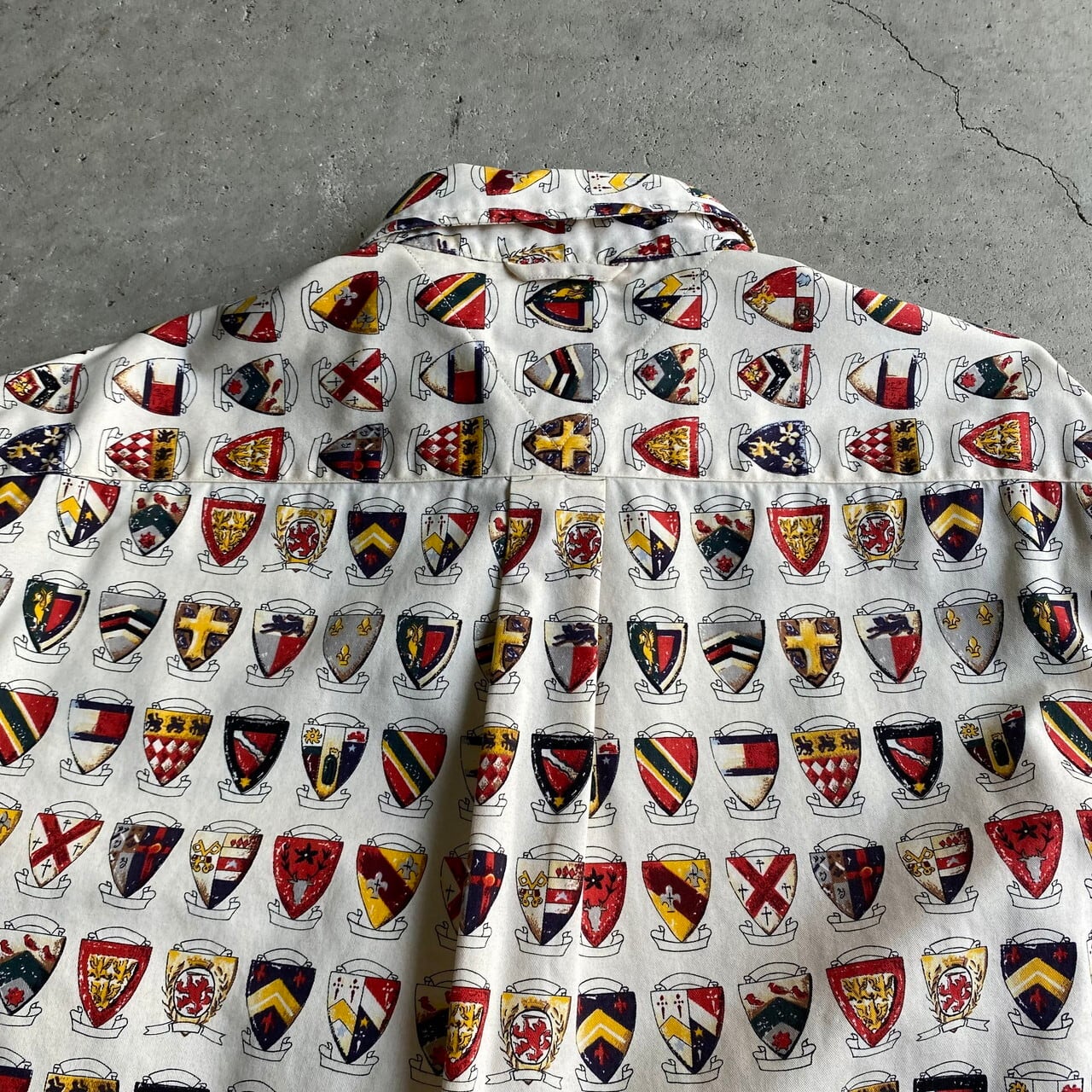 90年代 TOMMY HILFIGER トミーヒルフィガー エンブレム柄 総柄シャツ