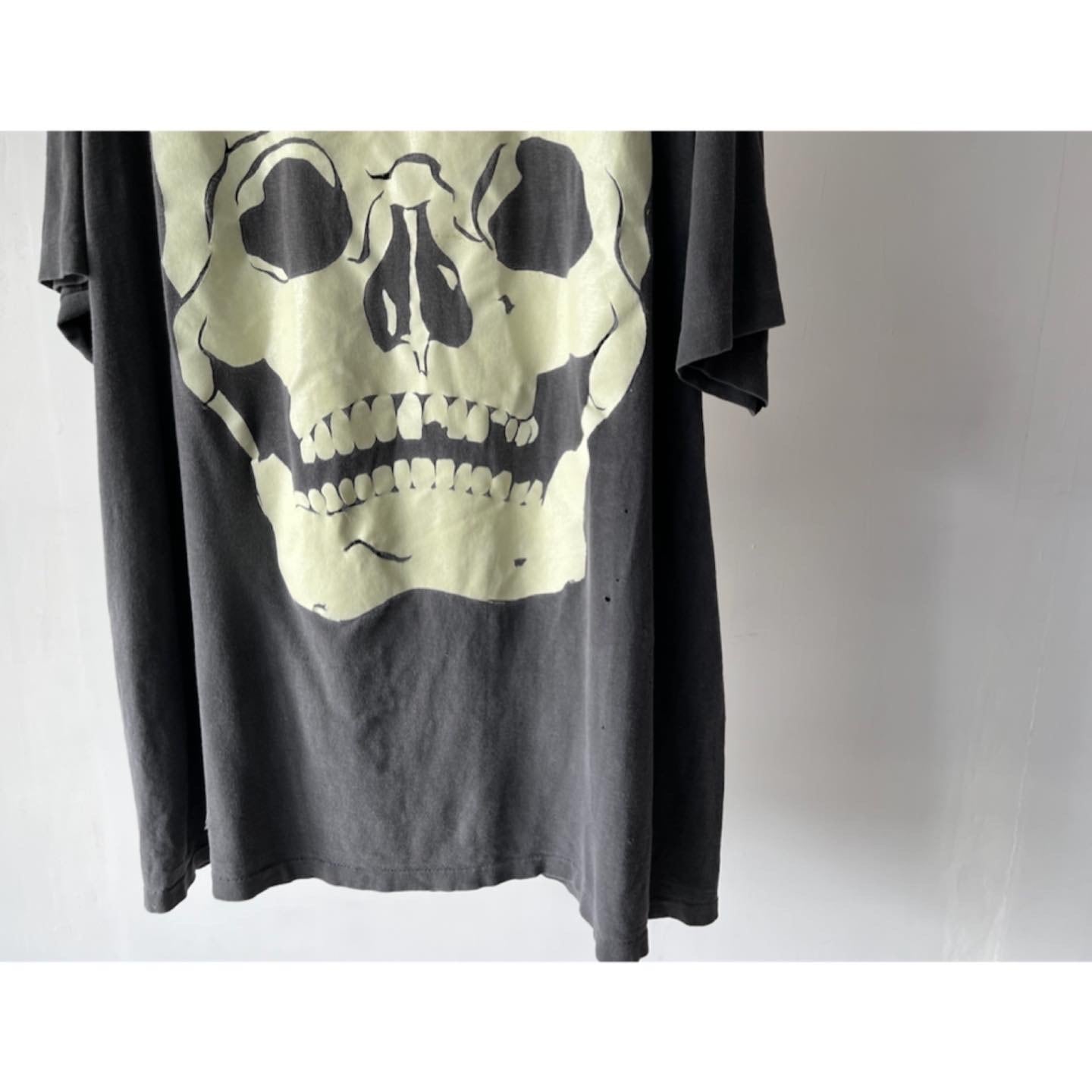 WILD ELEPHANT UNDERWEAR- 90's skull print T-shirt | ROOT online