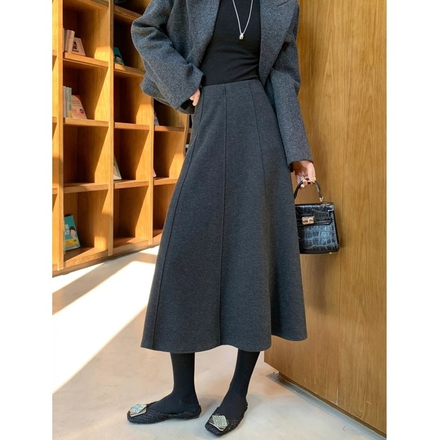 Center seam flare skirt　B1177