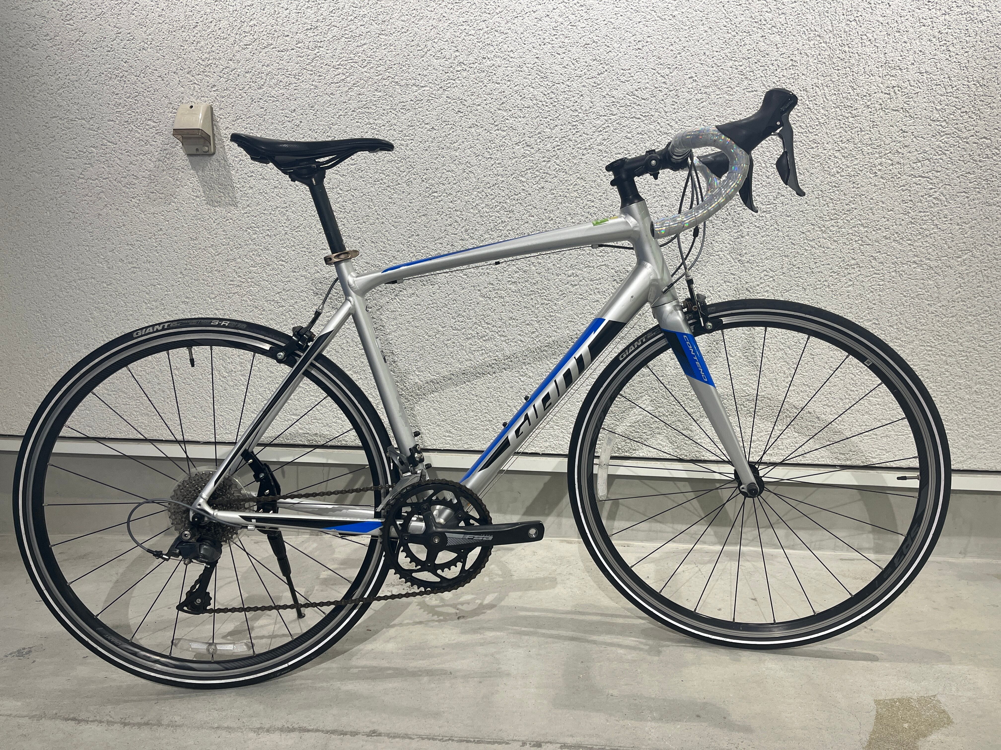 Giant Contend2( MLサイズ 180~190cm）ロードバイク 中古車  