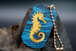 ※【実りの象徴】トチノキ スタビライズドウッド ドッグタグ 象嵌 のぼり竜