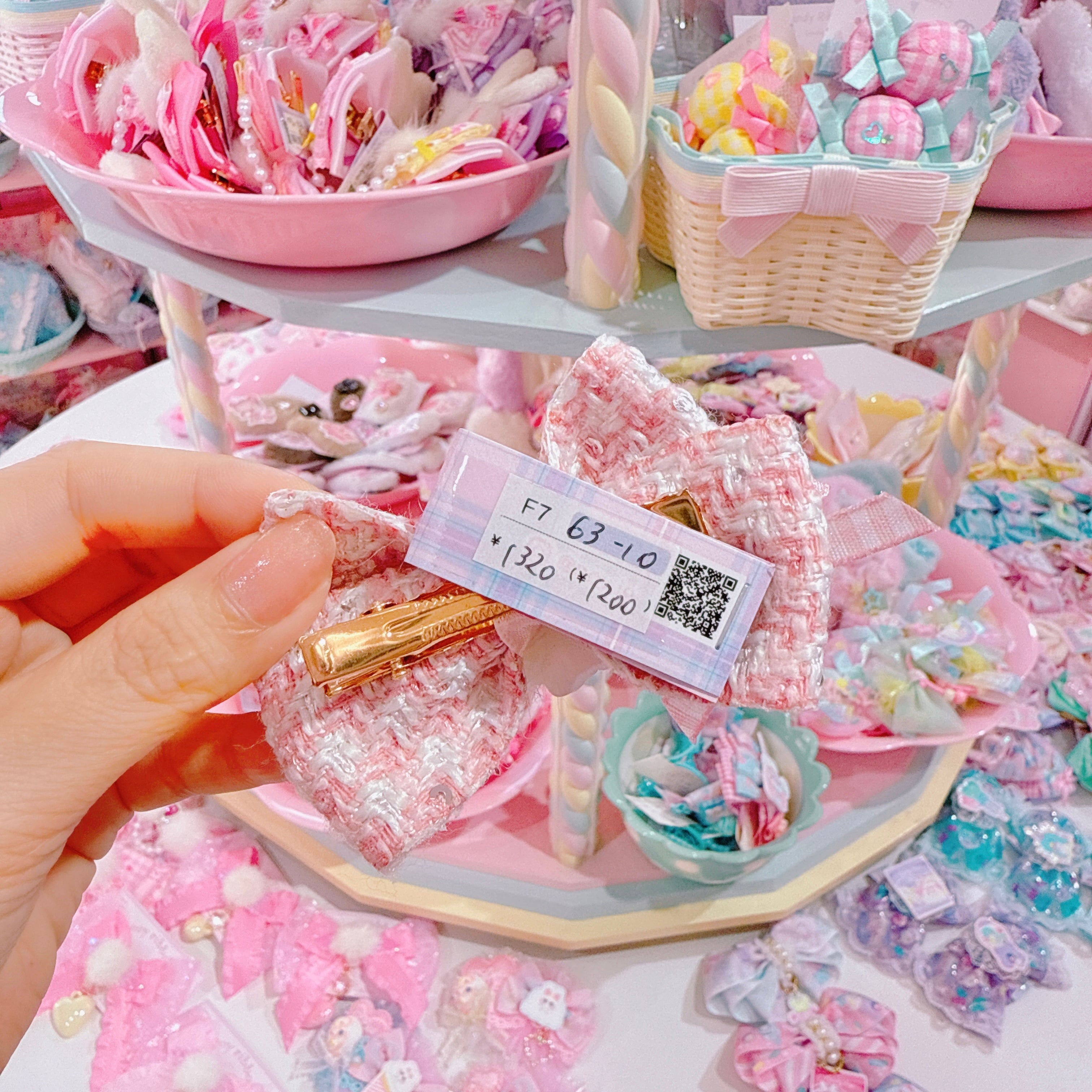 【F7】63-10ツイードリボンヘアクリップ