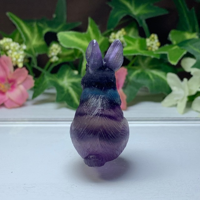 10.フローライトうさぎ・インテリア