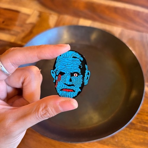 TOPANGA Jewelry Pin Brooch "Horror F"　ピンブローチ　ホラー　ジャケット　キャップ　プレゼント　プチギフト　