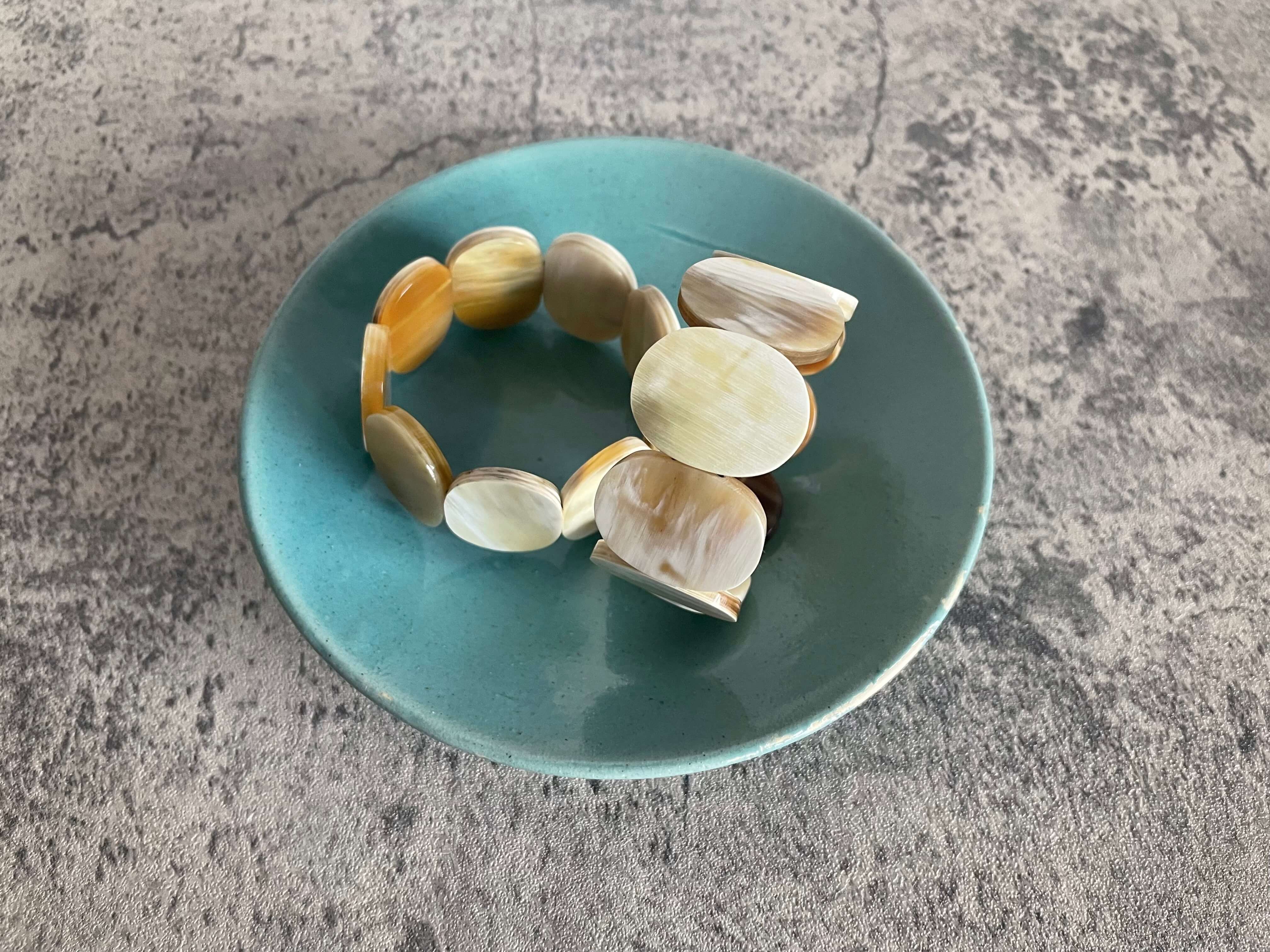 バッファローホーン バングル（スカラップ）