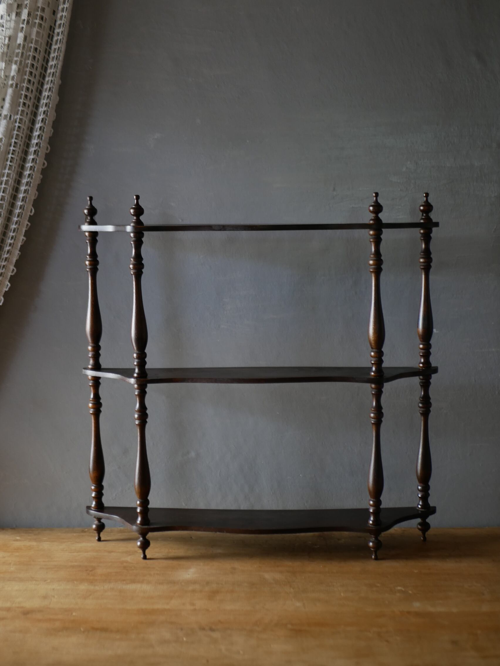 アンティークシェルフ 飾り棚 ウォールシェルフ フランアンティーク アンティークのある暮らし