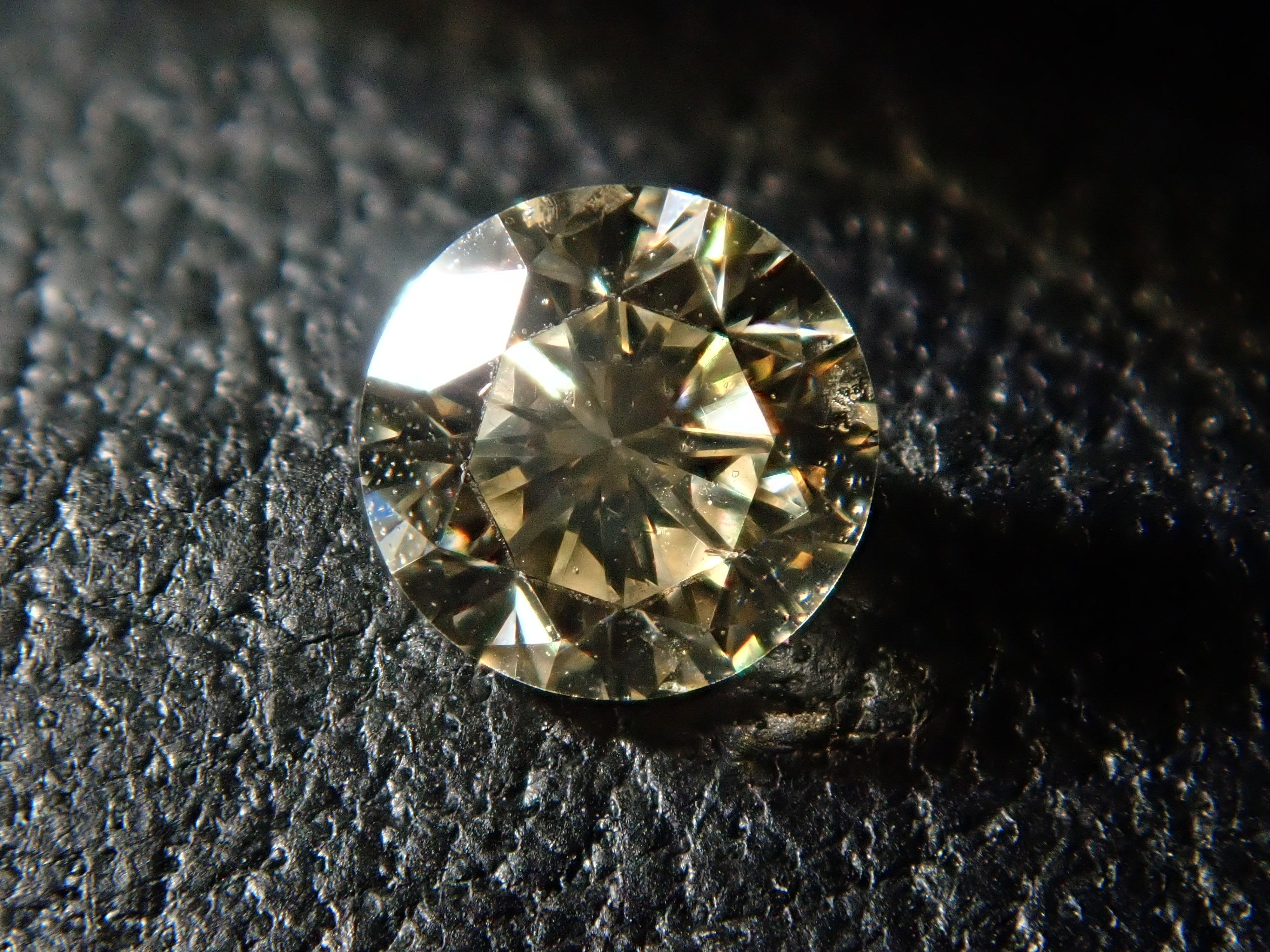 イエローダイヤモンド 0.144ct