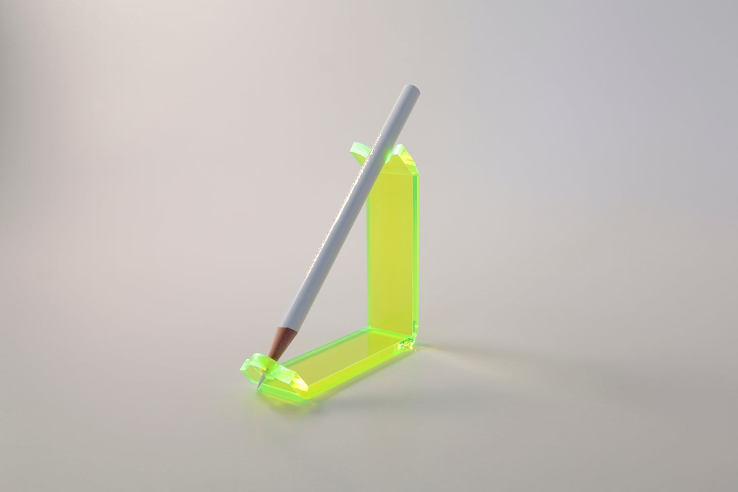 アクリルペンスタンド 1本のみ置ける PENSTAND【ONE】HIGH | Kuwabara