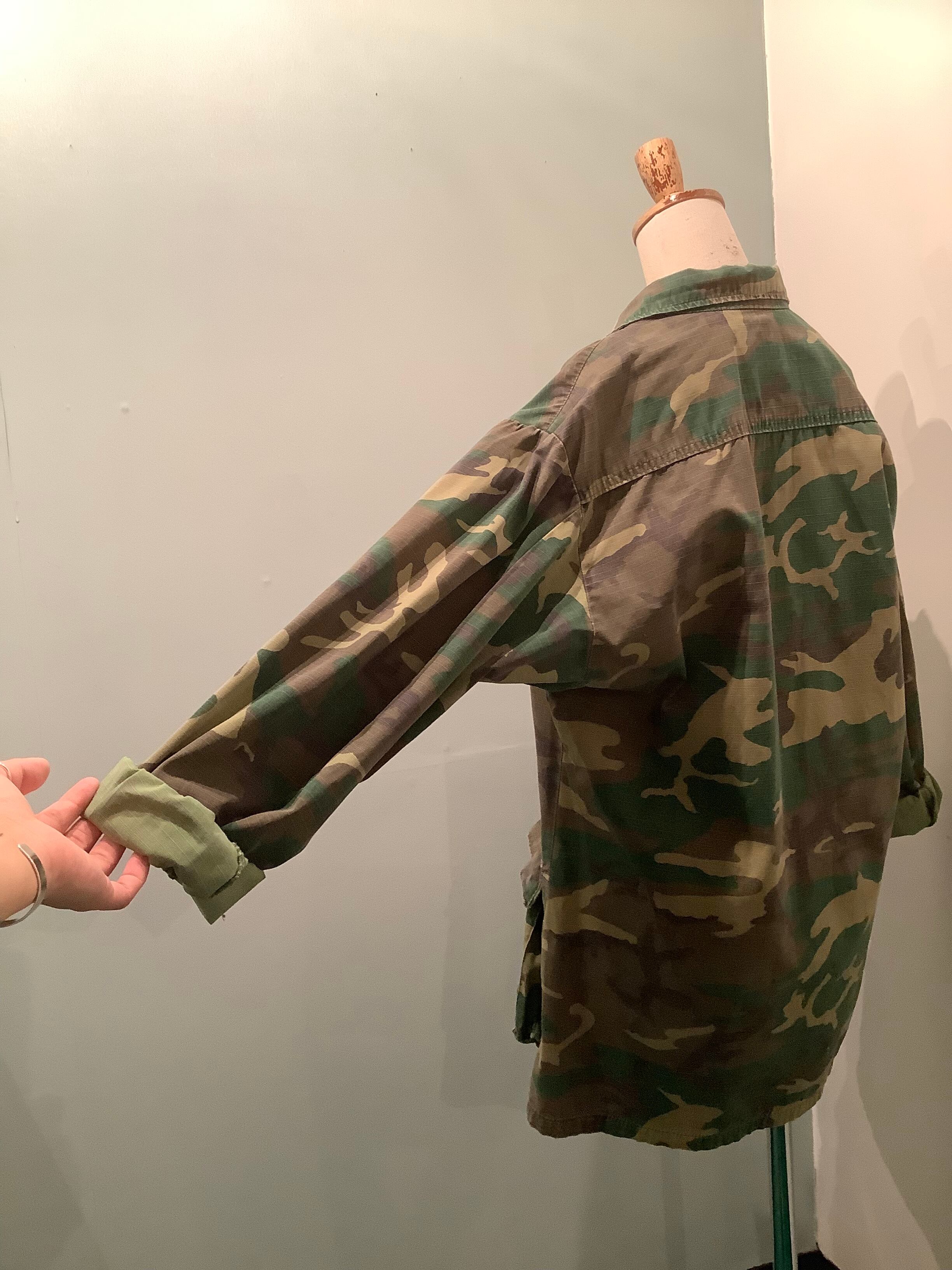 ユニセックス】〜70年代 アメリカ軍 USMC カモフラージュジャケット