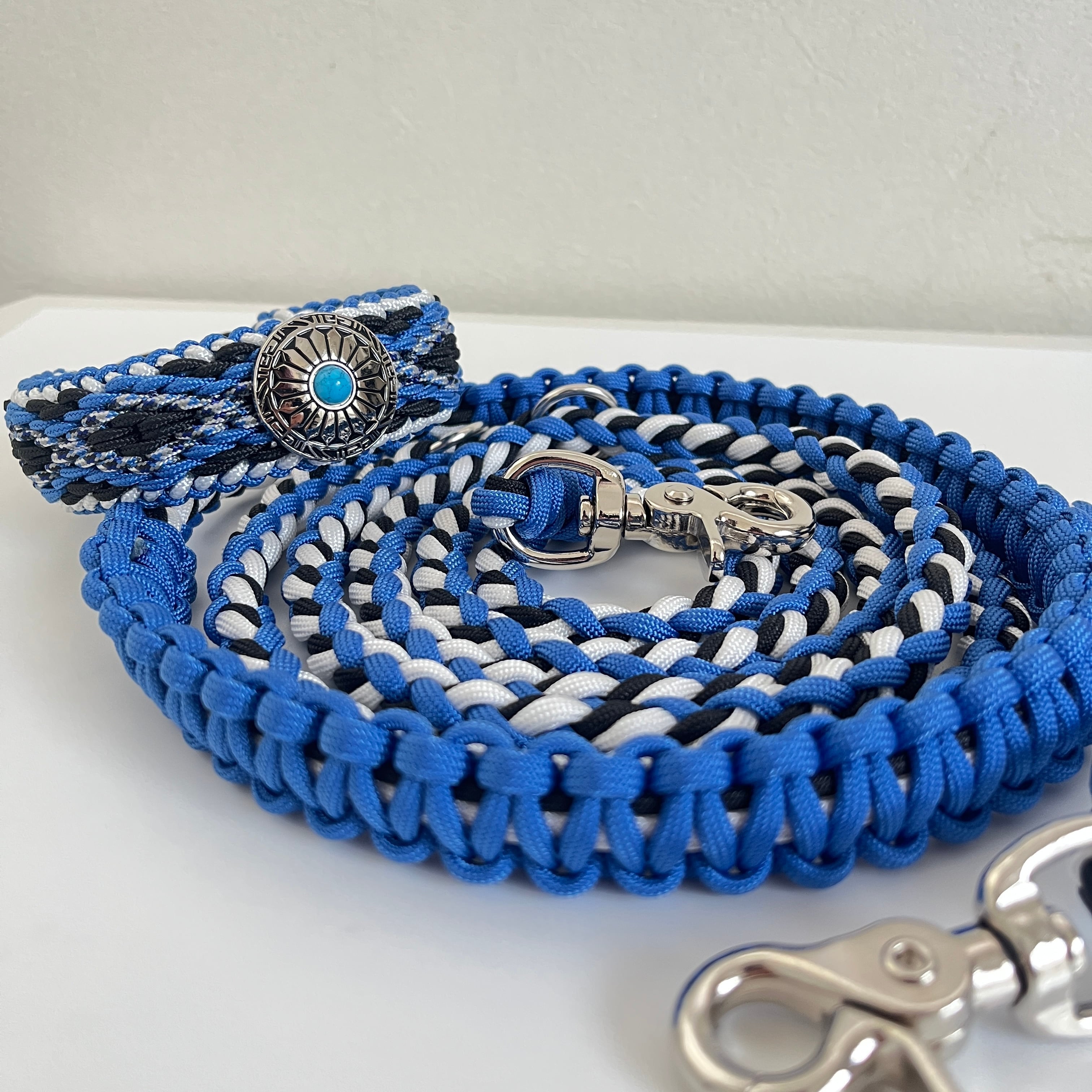パラコードショルダーリード 全長：2m60cm | SPARQCOLLaR