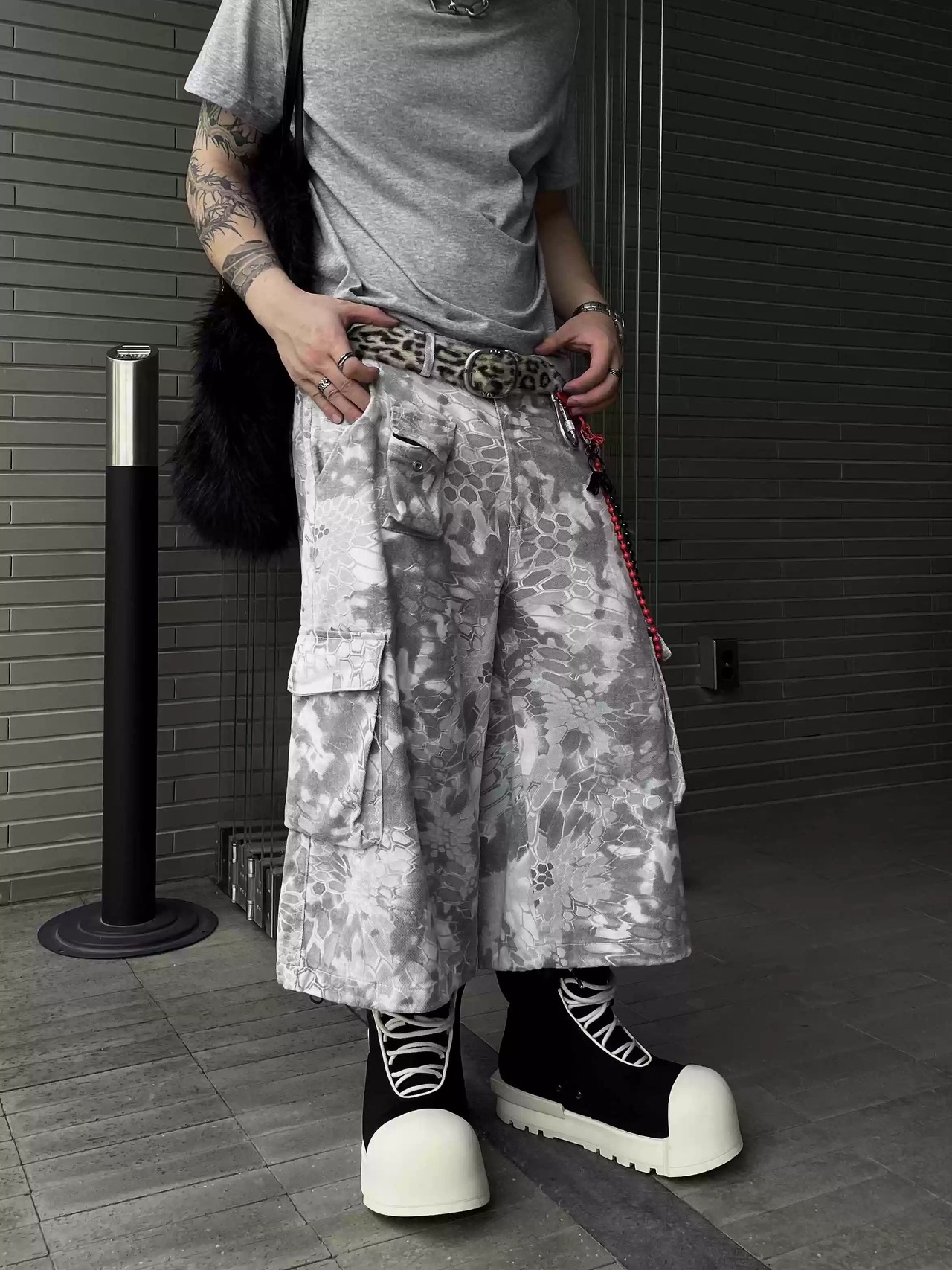 Darkfog Vintage Snake Print Camouflage Cargo Shorts