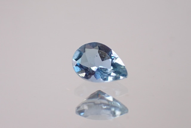 サンタマリアアクアマリン　0.37ct　 [D9-52]