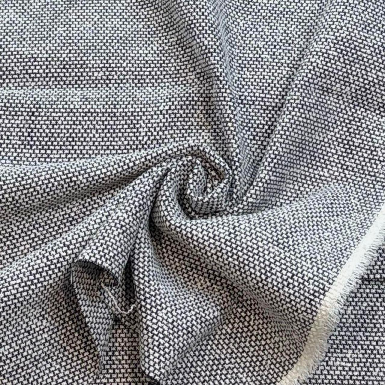 ★NO060◆2m◆SALE◆綿ポリエステル混ファンシーツイード生地◆