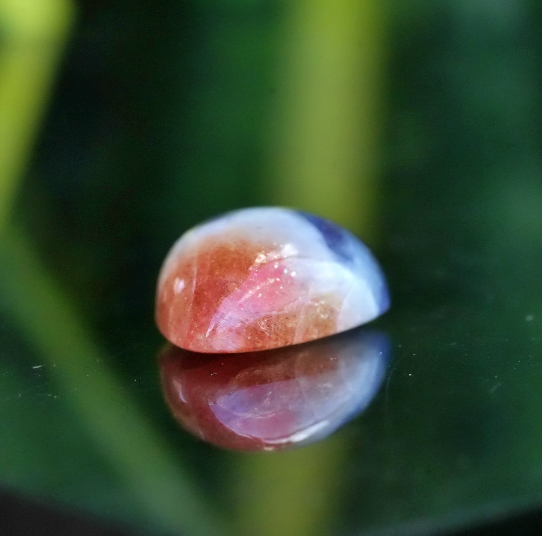 ぷっくり美人☆アイオライトサンストーン s1575 | Funky garuda Stone