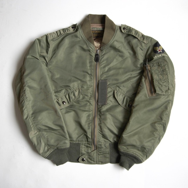 雰囲気抜群/USA製】ALPHA INDUSTRIES【MA-1 バックロゴ フライト  