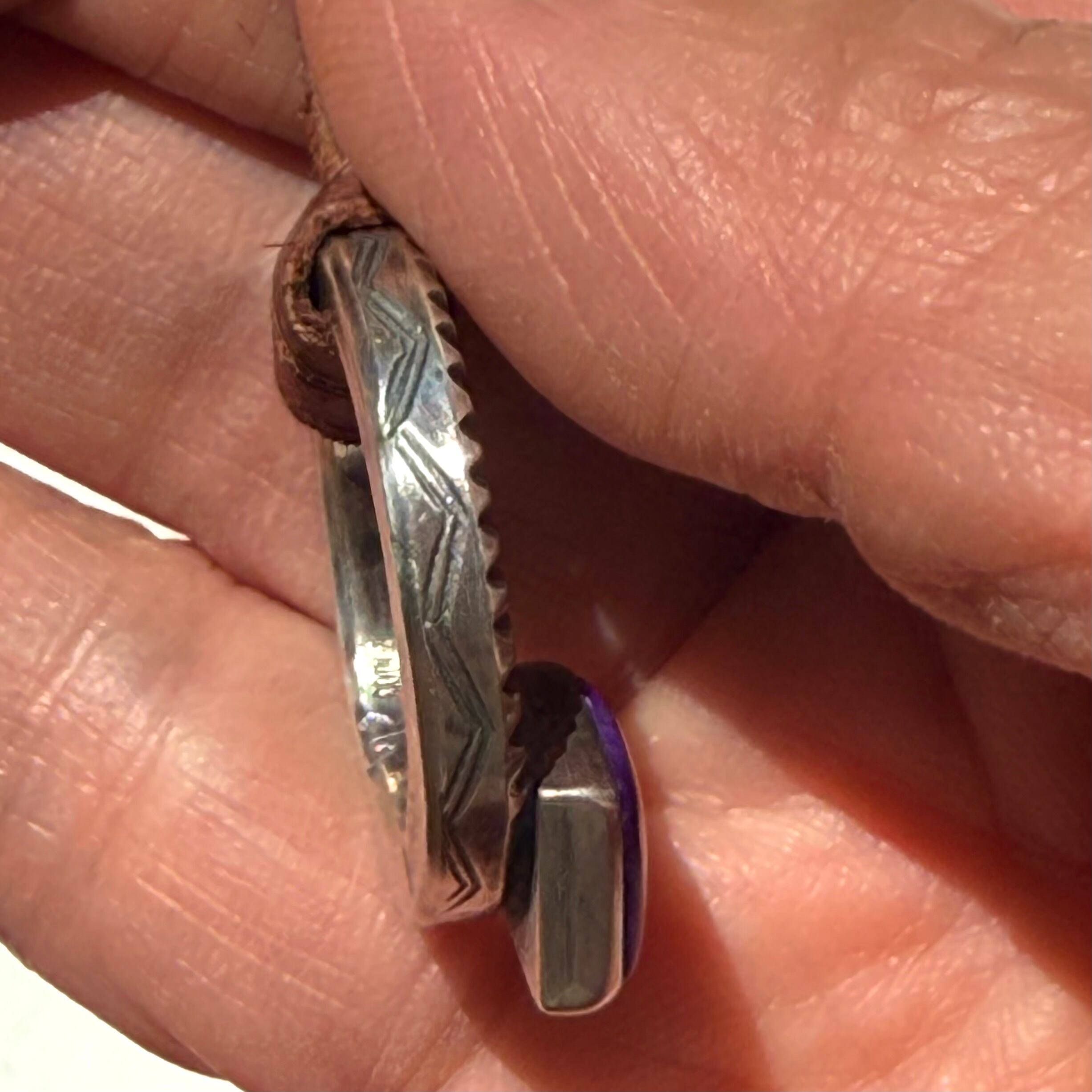 Jesse Robbins” Coin Silver Traveler Pendant インディアンジュエリー