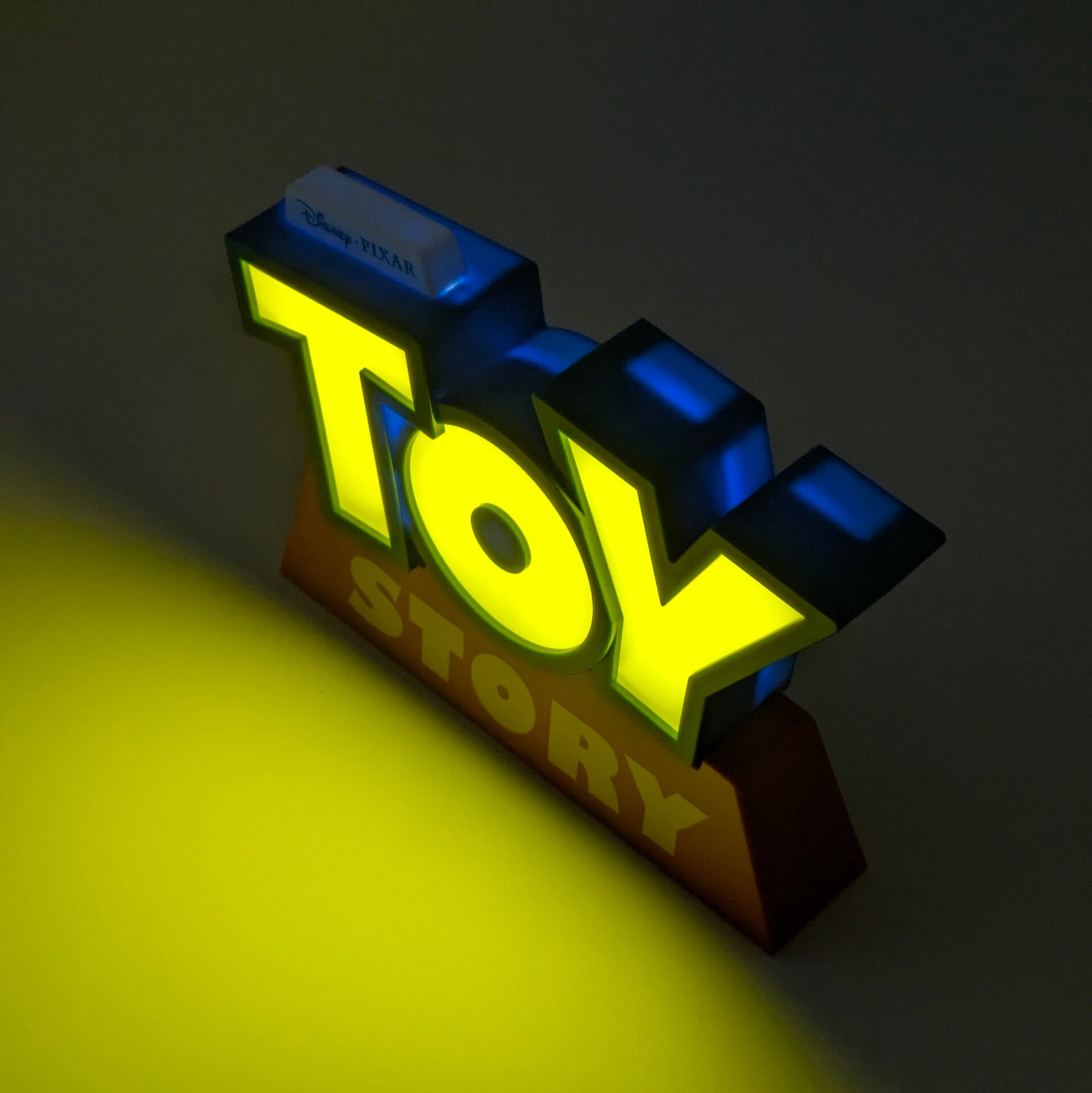 再入荷!【 TOY STORY(トイストーリー )】『 30th Anniversary TOY STORY 3Dロゴ LEDライト』 デスクトップライト / ルームライト〚 アメリカン雑貨 アメトイ 〛