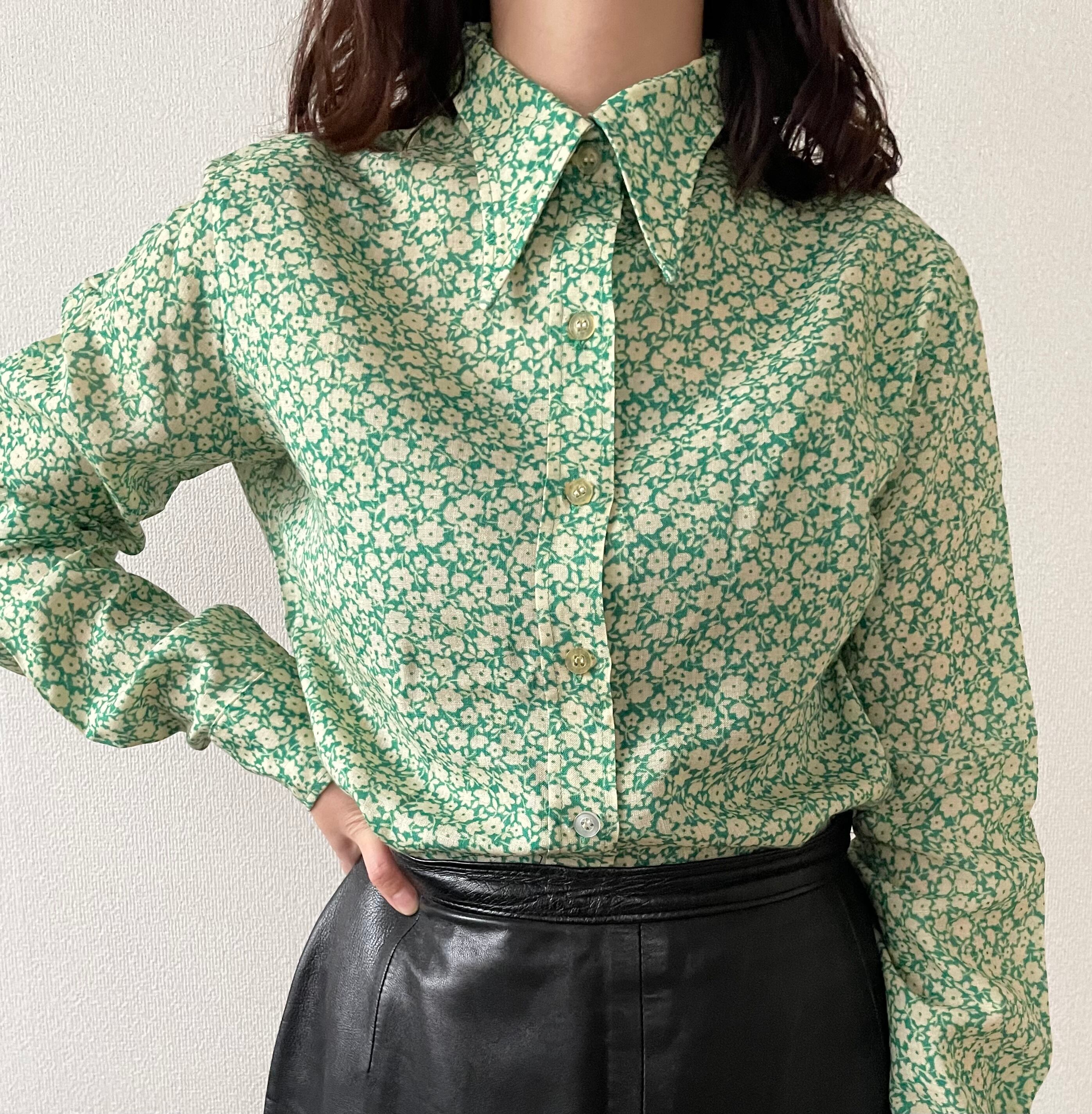 green shirt │ シャツ 小花柄 緑 グリーン トップス カットソー 古着