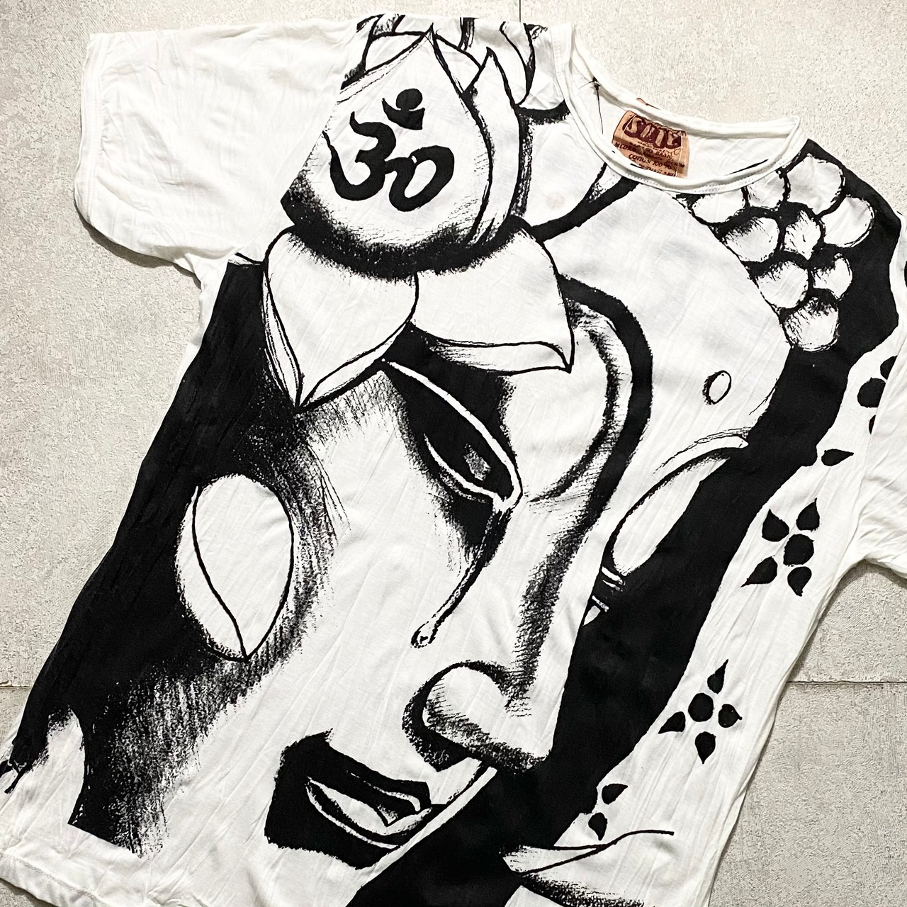 old BUDDHA large print tee