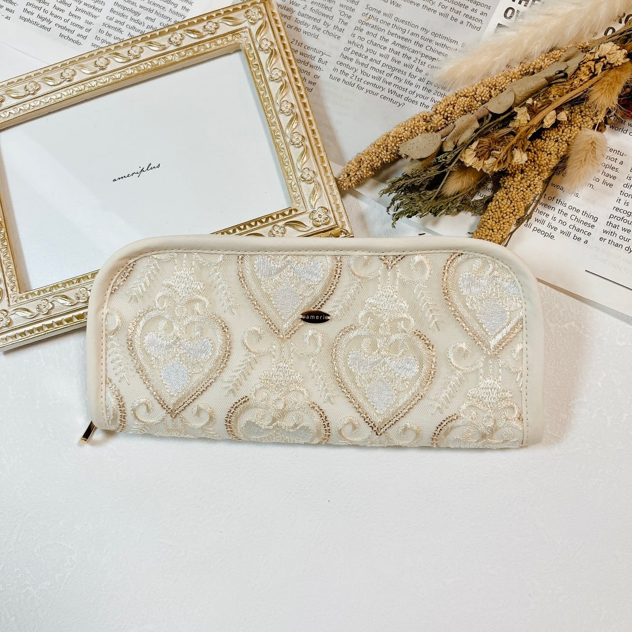 これさえあれば安心♡ インド刺繍リボンの上品マルチ安心ポーチ（お薬
