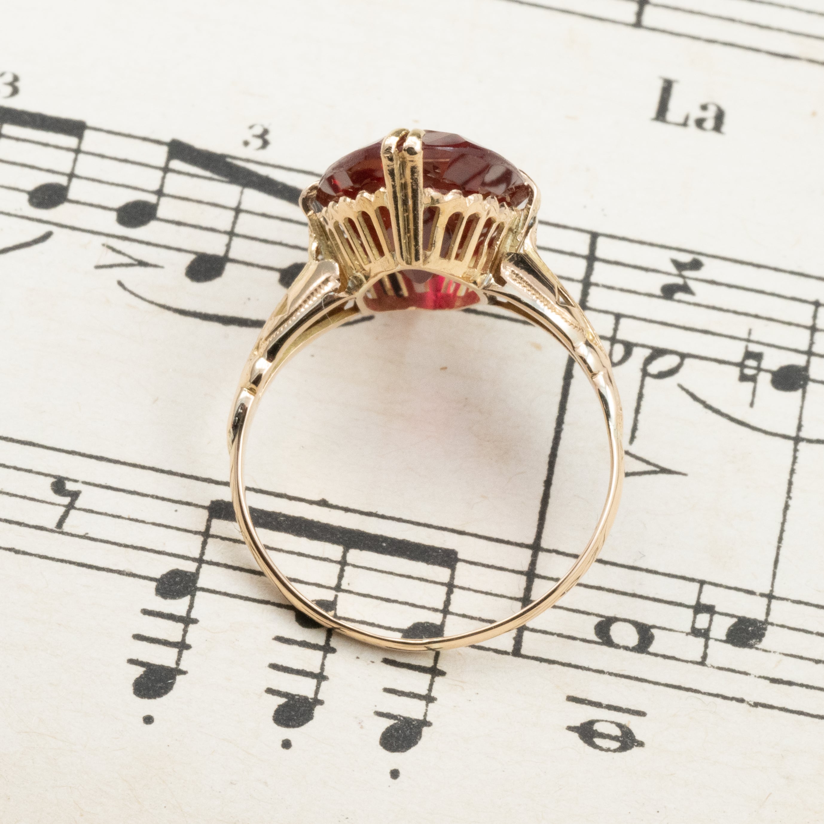 日本の作品】昭和レトロ デザイン 千本透かし ヴィンテージ リング K18