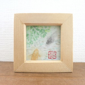 【日本画原画】赤と黒の鯉と木漏れ日の葉｜涼を感じる日本画風　ミニ原画　和モダンインテリア　インテリアアート　ミニ額付き　手の平サイズ