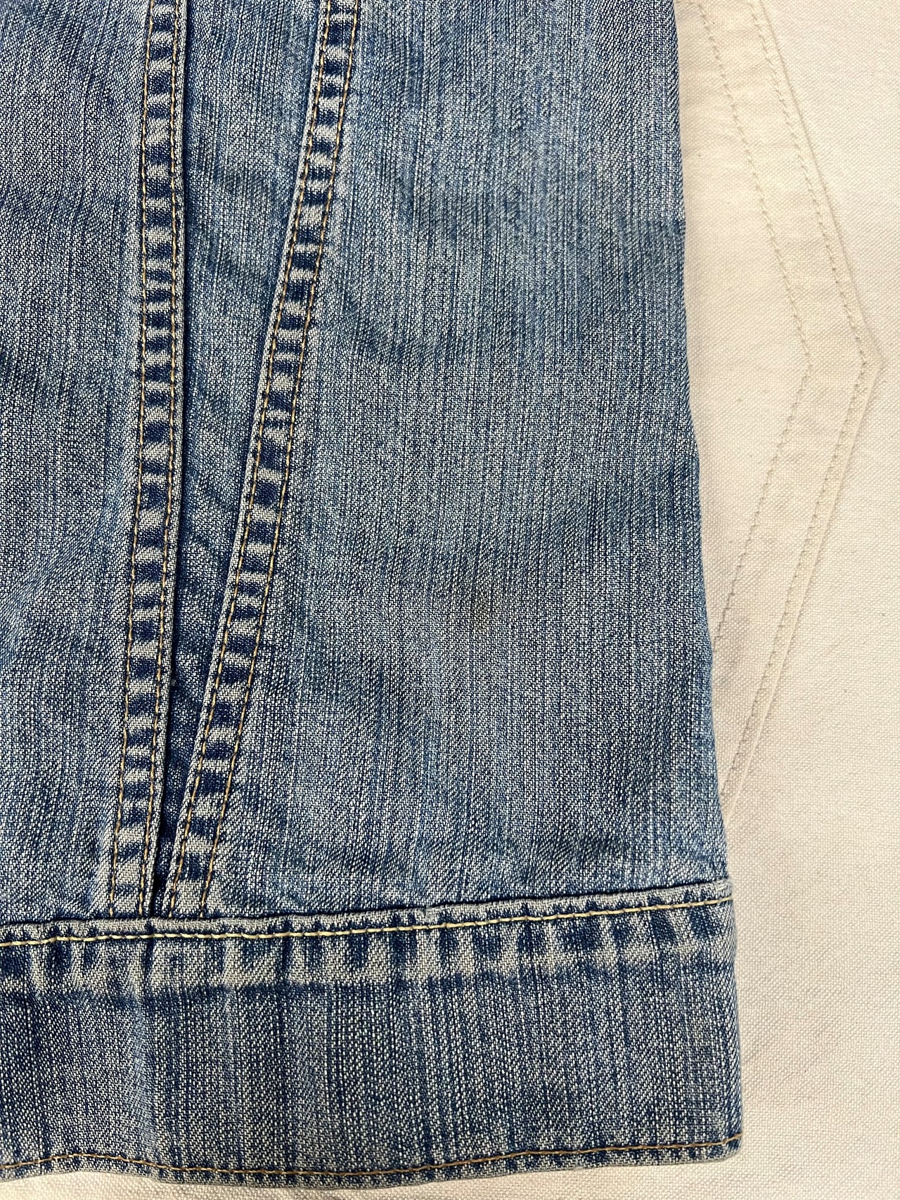 Levi’s ユーロレディースライン デニムジャケット ジージャン トラッカージャケット