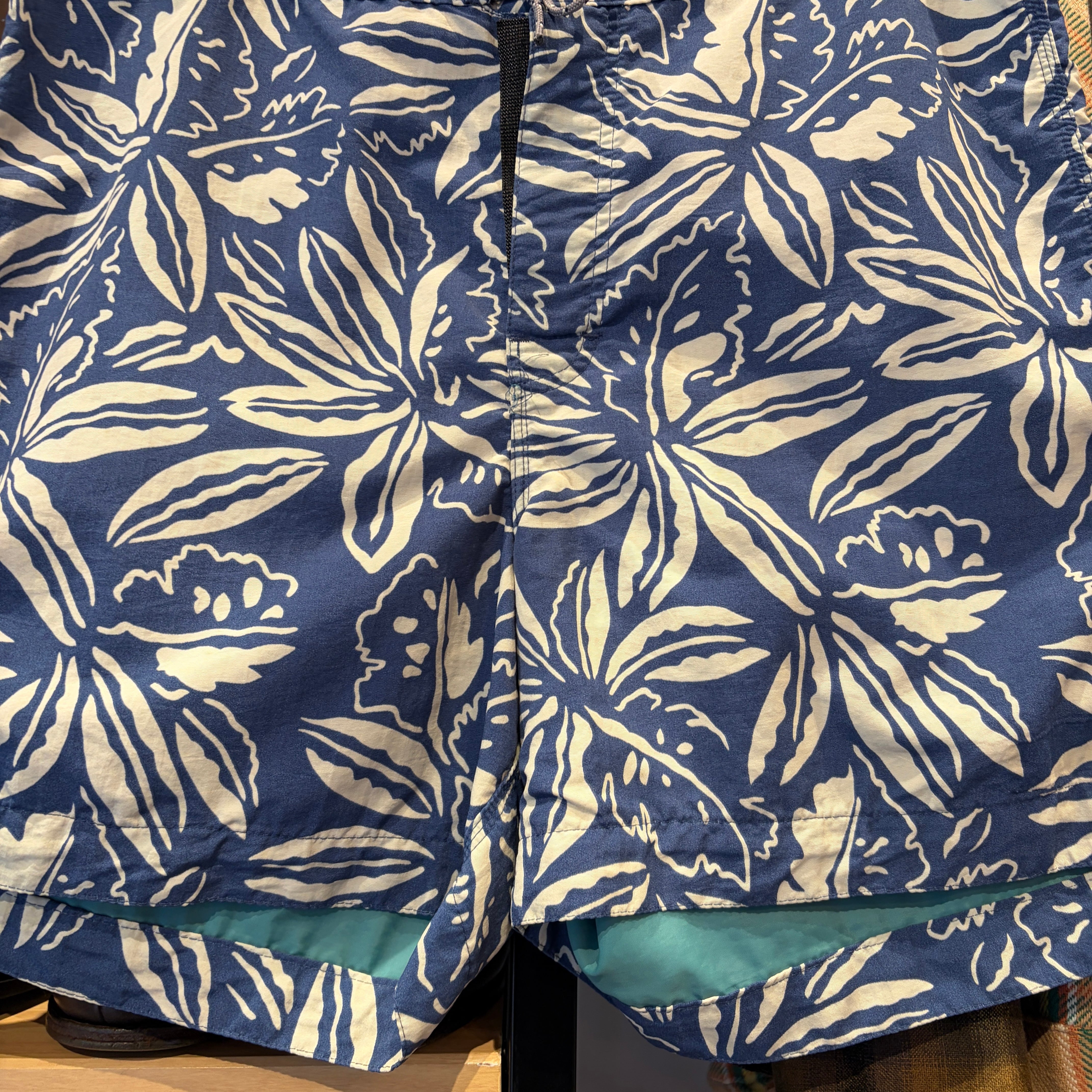 Ⓝ1990s PATAGONIA SURF TRUNKS SHORTS LEAF | safarionline