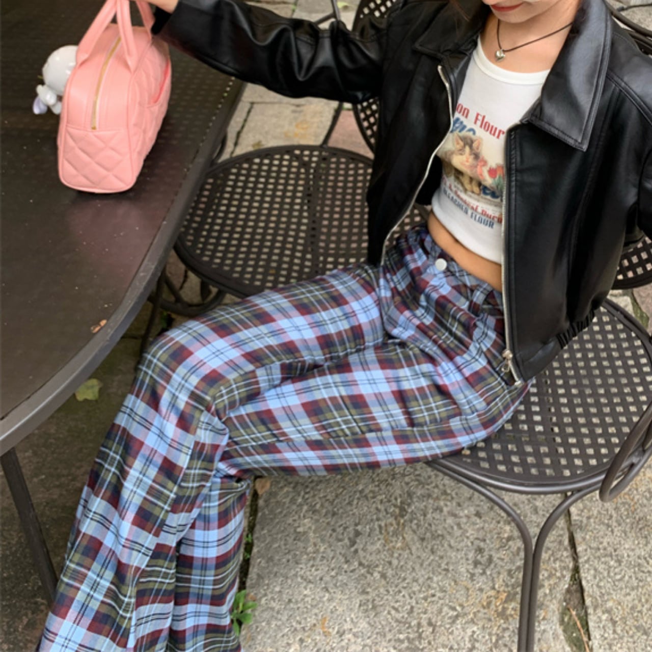 Checked flare silhouette pants 00056