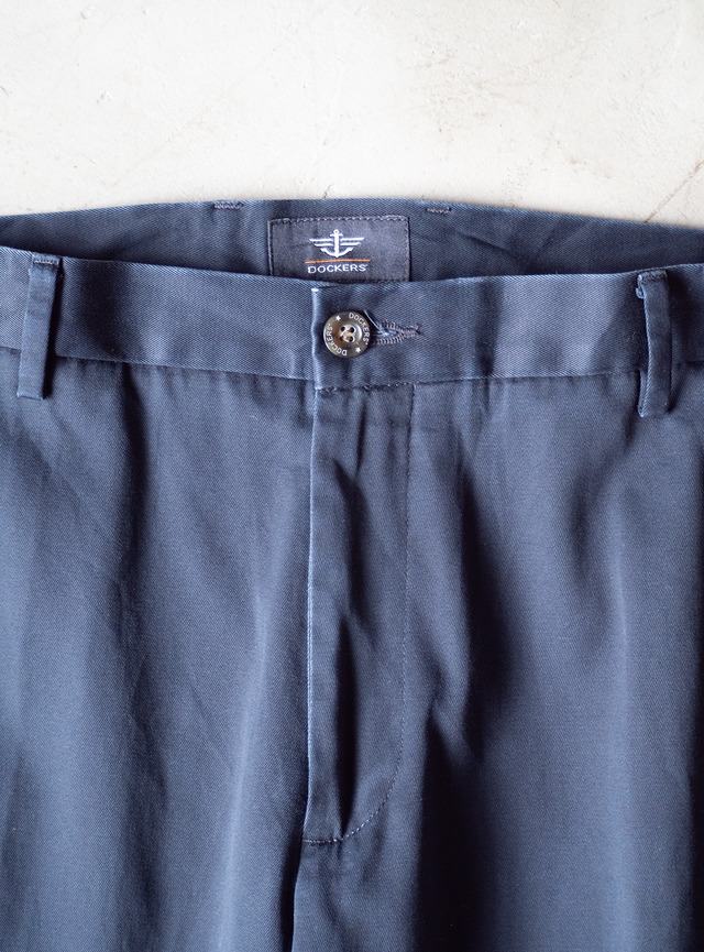 "DOCKERS" used Navy chino trousers
