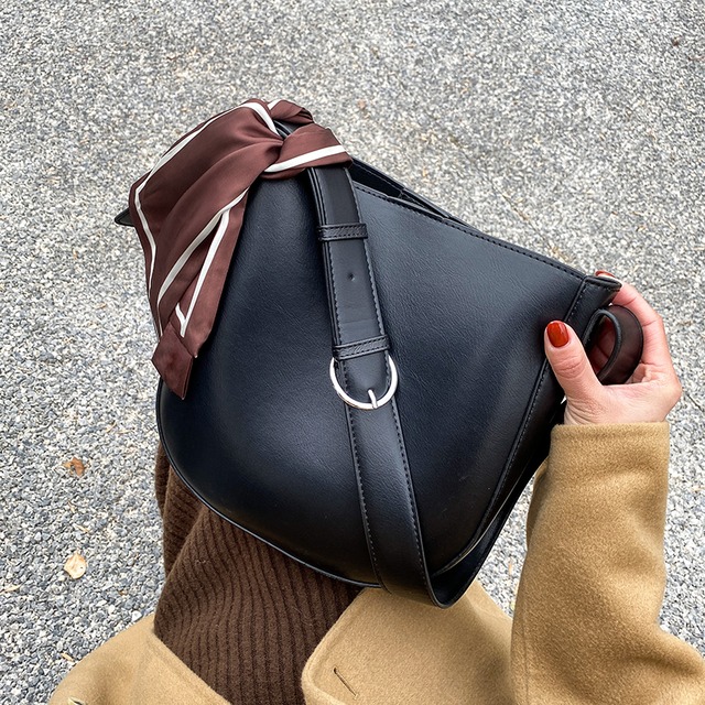 スタンダードショルダーバッグ レトロ オータム 秋物 ウィンター 冬物 ワイドショルダー 手作りハンドバック39478969656