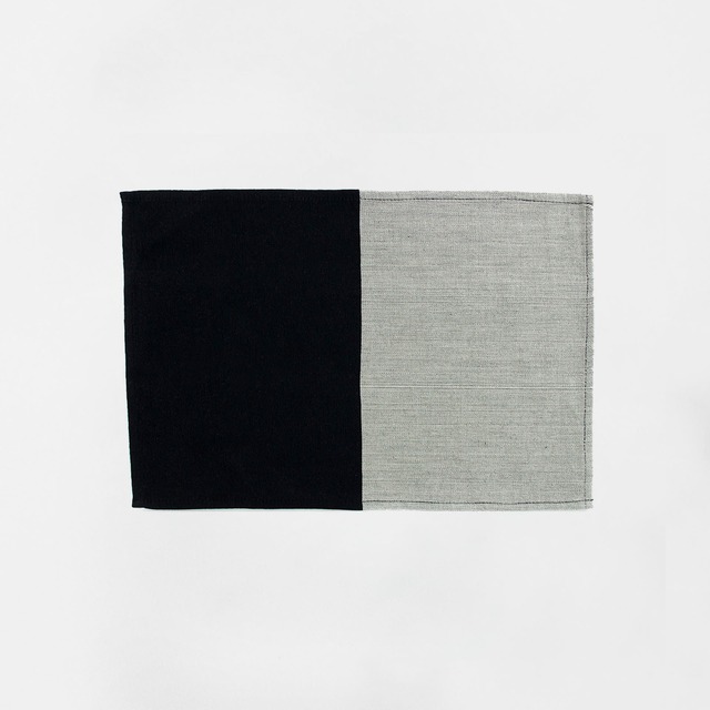 HH Placemat Black and Grey