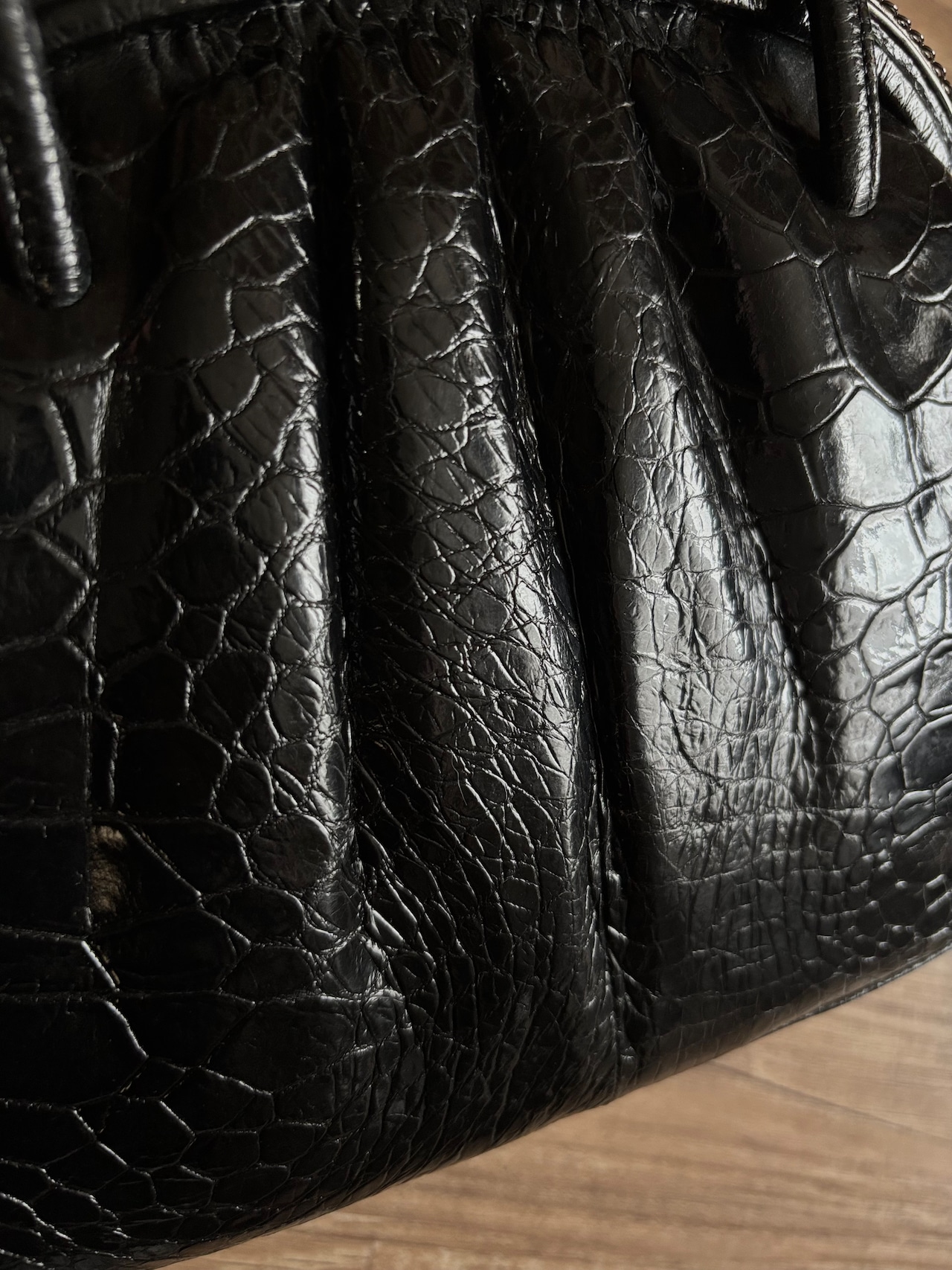 crocodile embossed leather hand bag-5189-3