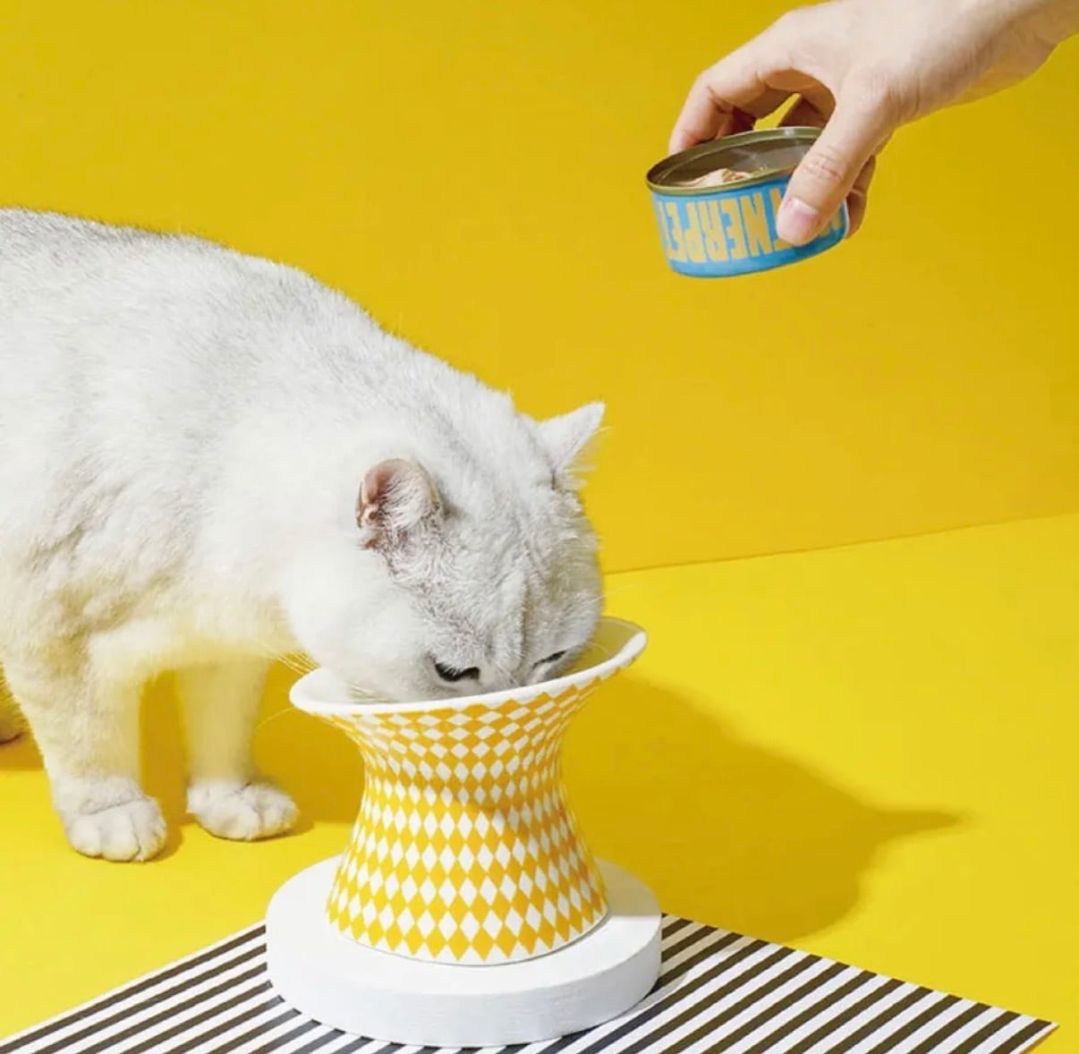 『ZEZE』犬猫用フードボウルYELLOW TALLサイズ/PET HIGH-HEELS BOWLTALL