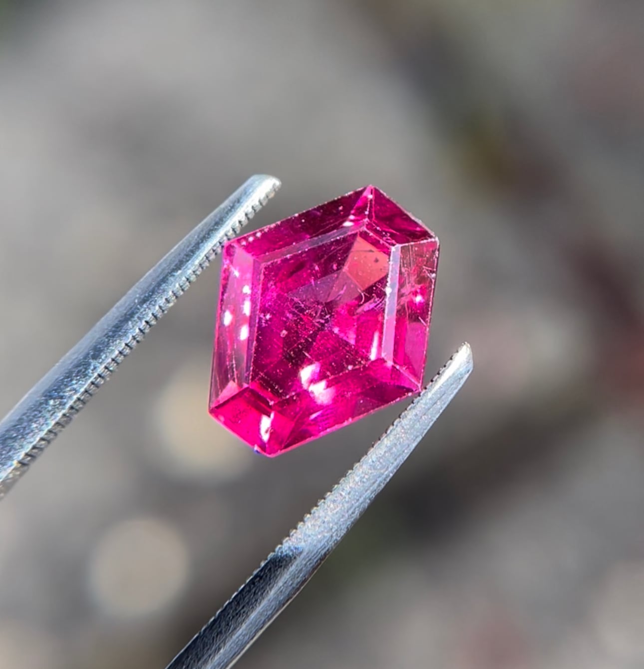 ピンクポーション ロードライトガーネット 4.79ct HH3 | Ninalabojewel