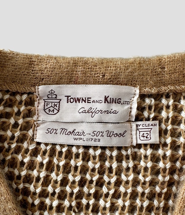 -TOWNE AND KING- Vintage 60s 42 Mohair Cardigan