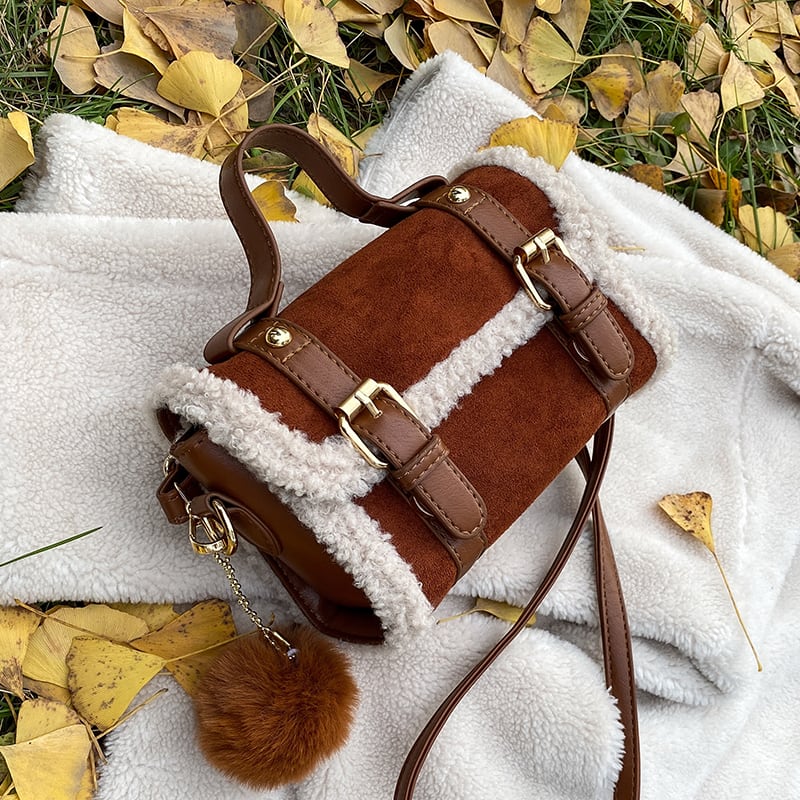 オータムウィンターレッド 秋物 冬物 スクウェア Tiancai_Wing_Bag44307801590