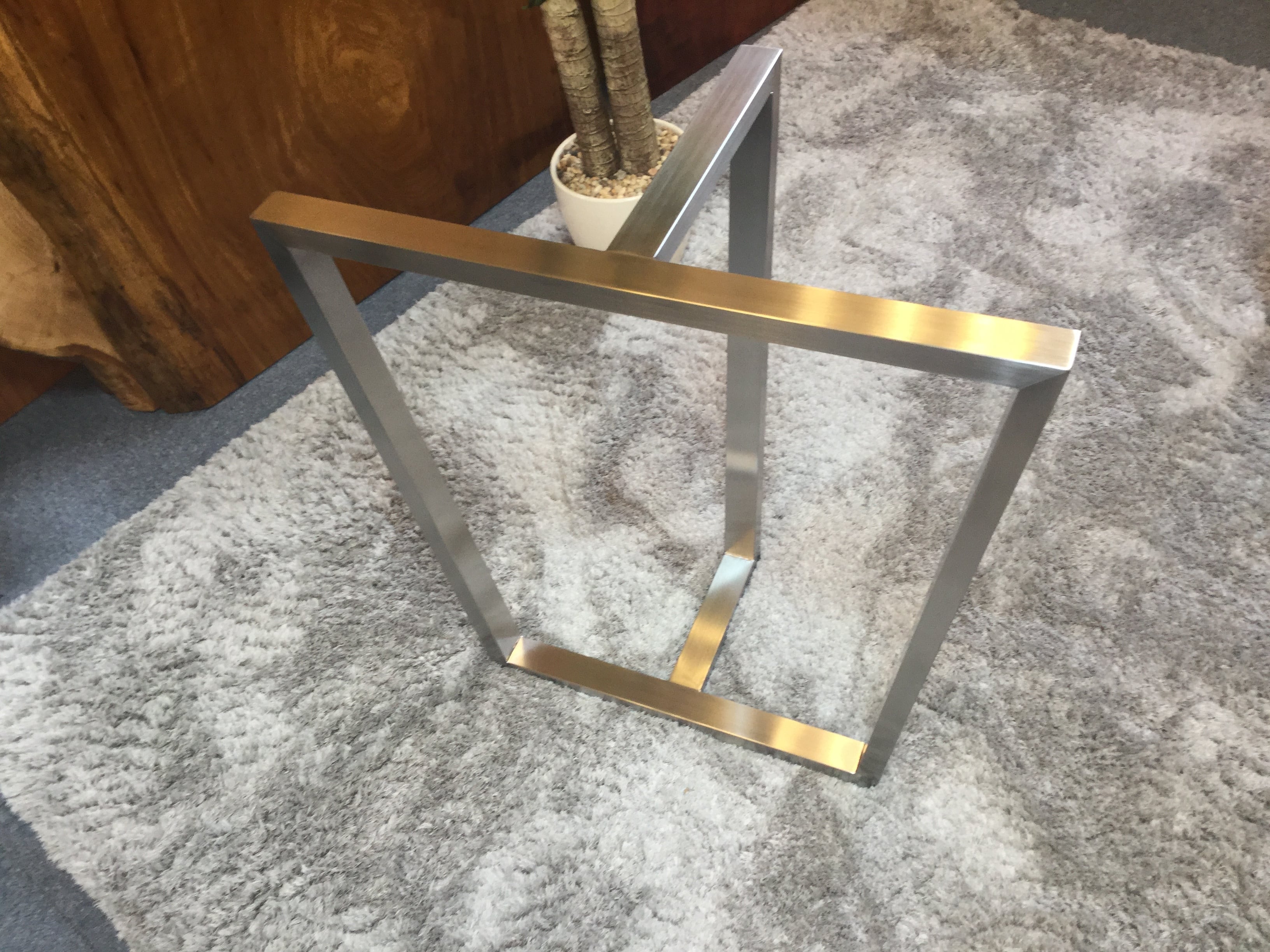 天板の脚　グレーステンレス系カラー THE LEGS / 3 Pin タイプ × Stainless / 3本セット – KANADEMONO