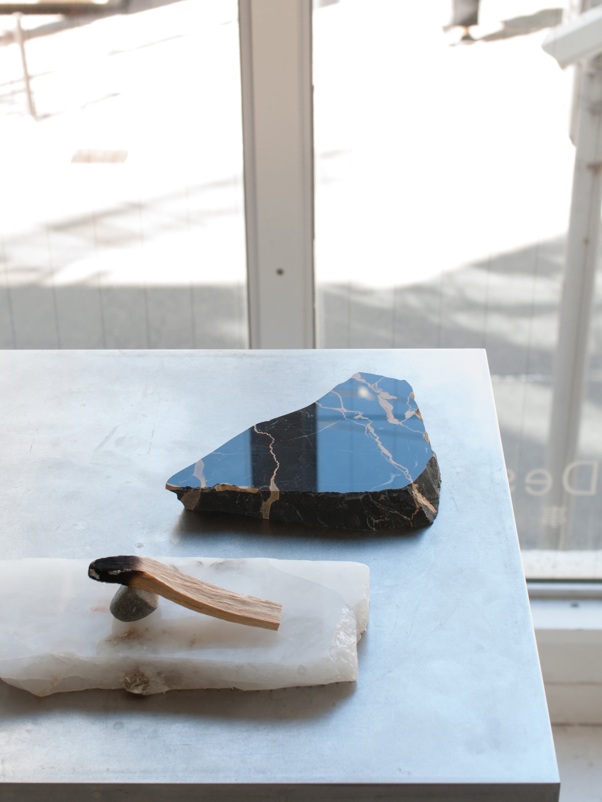 ISHIZO / 端材プレートS トラバーチン | niwatt