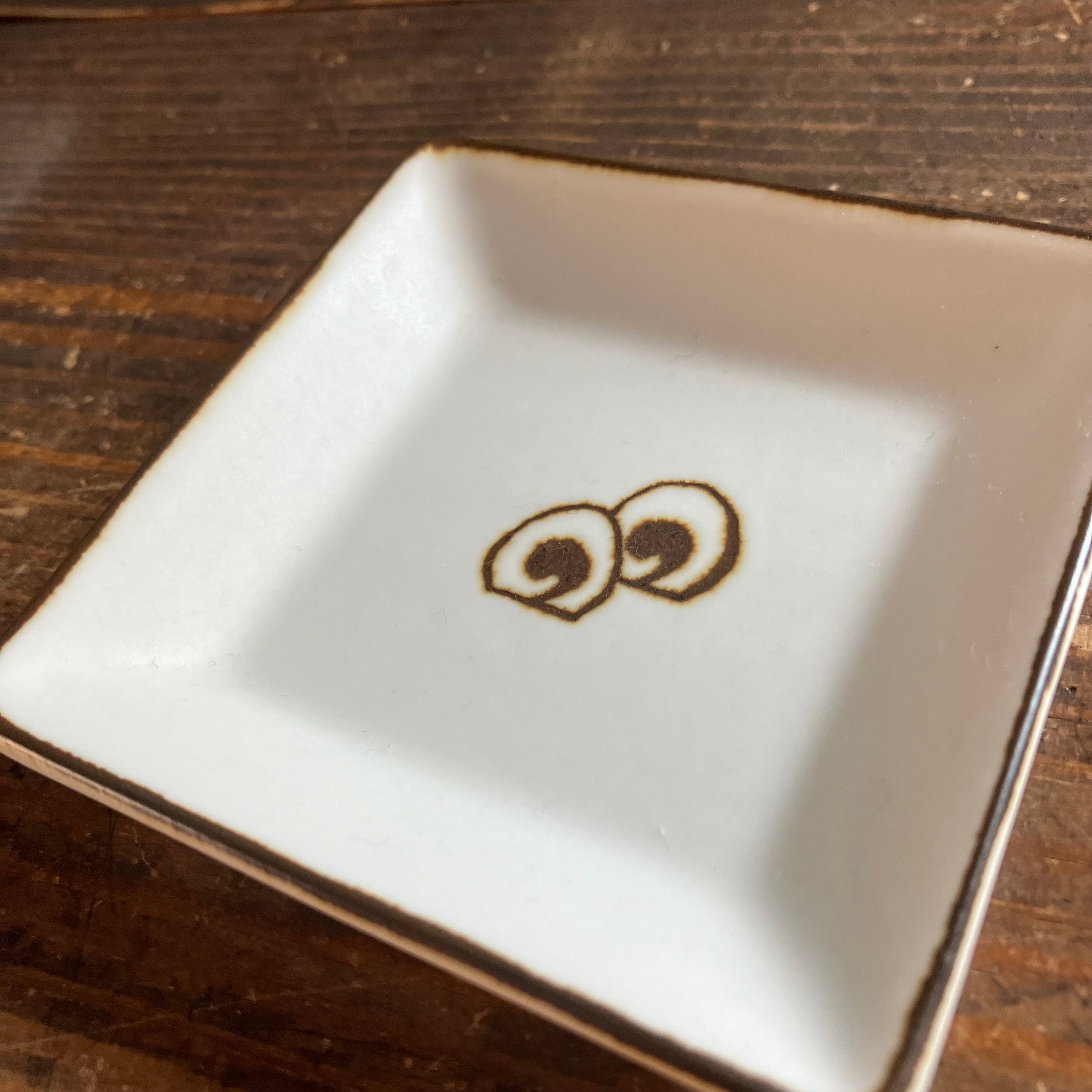 しかく皿 道後 すこし屋 砥部焼 豆皿 | 歩音 -あるね-