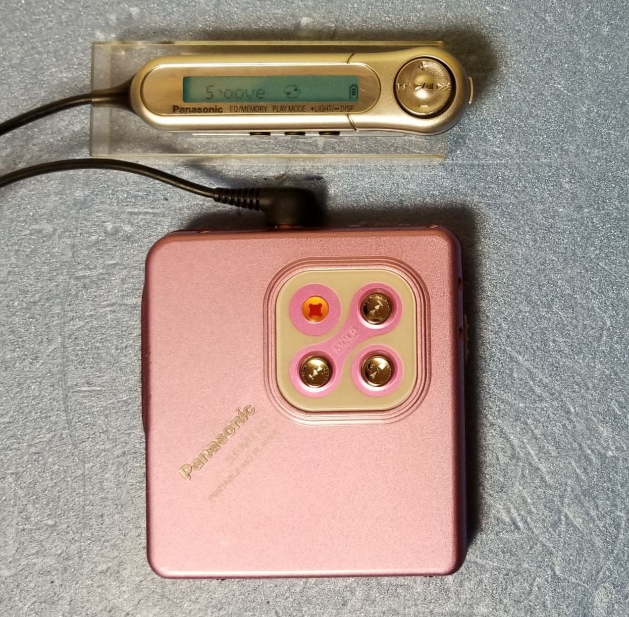 中古】パナソニック ポータブルMDプレーヤー ピンク SJ-MJ17-P SJ-MJ17